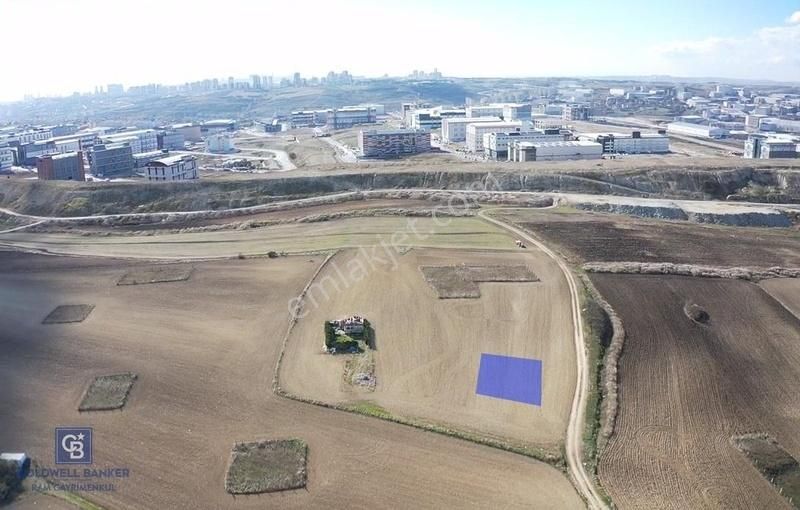 Arnavutköy Sazlıbosna Satılık Ticari İmarlı Arnavutköy Sazlıbosna'da 280m2 Arsa