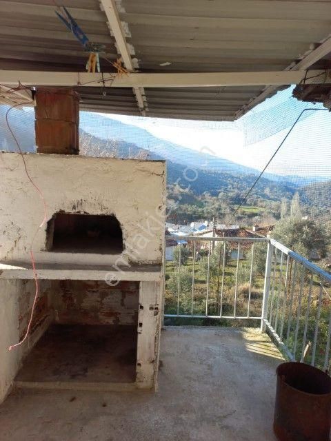 Beydağ Adaküre Mahallesinde 255 M2 Satılık Müstakil Taş Ev - Görsel 4