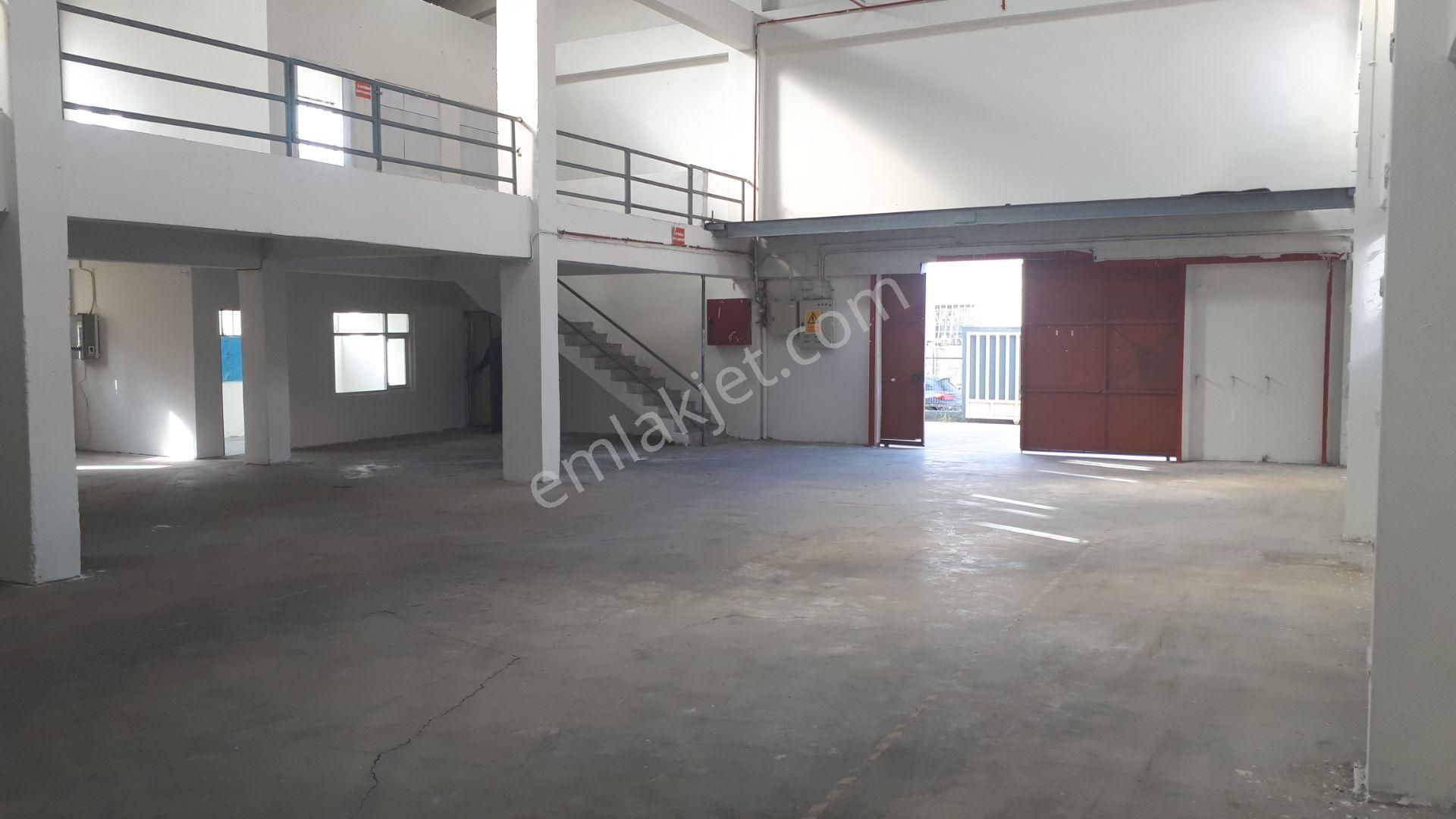 İstanbul Tuzla Kiralık Fabrika Tuzla Kiralik 650m2 Site İçinde Mustakil Fabrika İmalathane