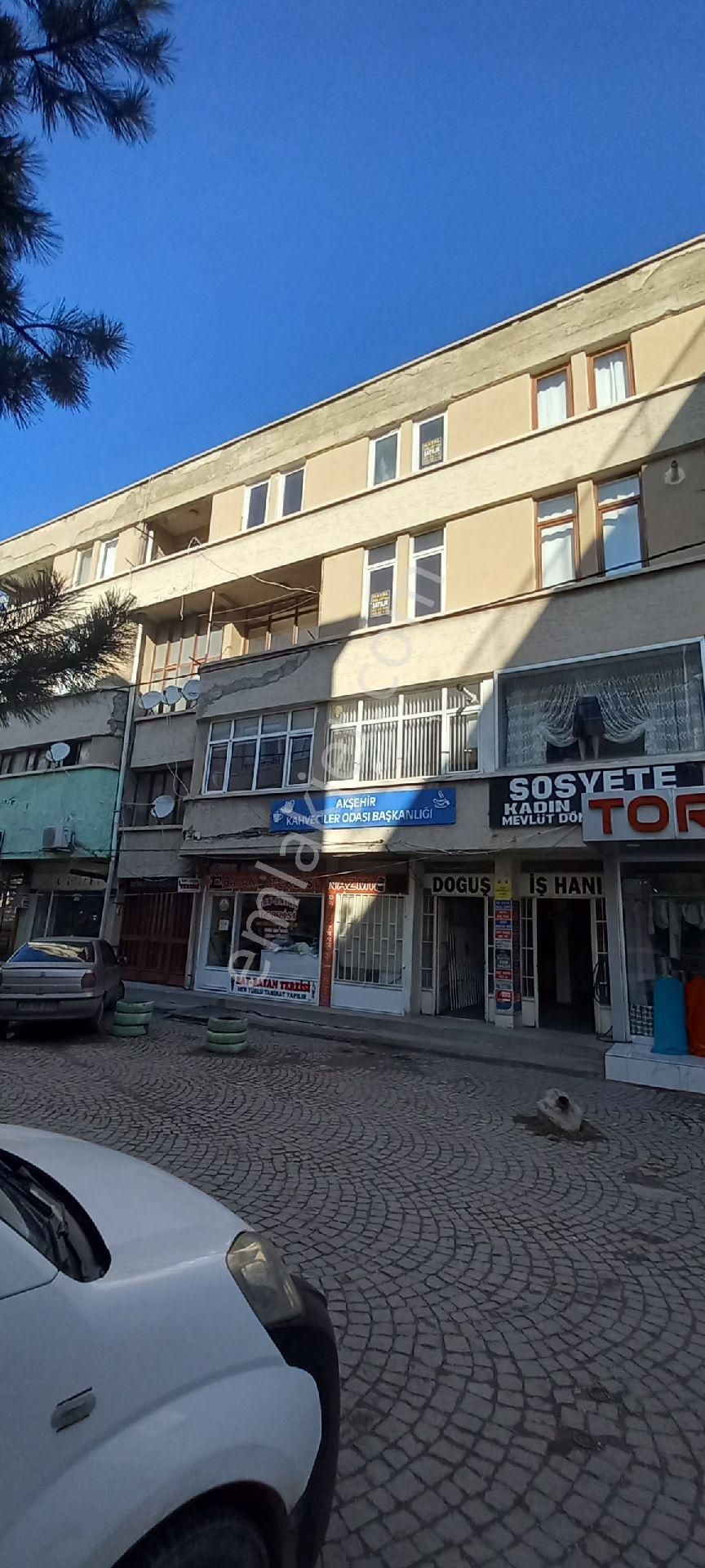 Akşehir Selçuk Satılık Daire Hayal Emlak'tan Çarşı Merkezde Satılık Dubleks Daire