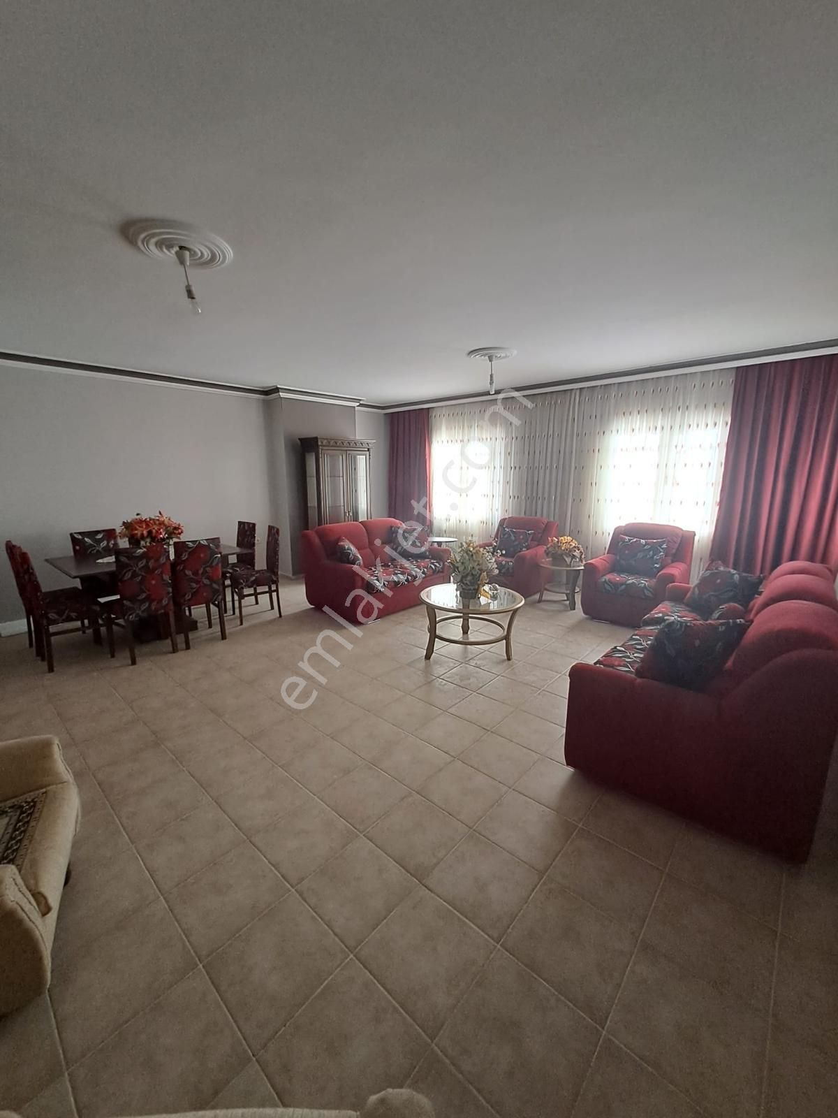 Çukurova Yurt Kiralık Daire Eşyalı Kiralık Metroya Yakın Sitede 3+1 Doğalgazlı Ekstralı Daire