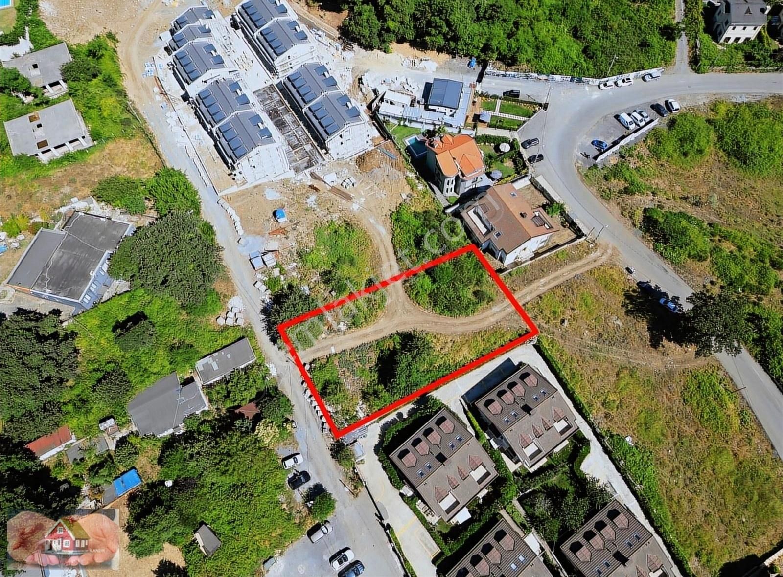 Sarıyer Zekeriyaköy Satılık Villa İmarlı Kurtoğlu'ndan Zekeriyaköy'de Villa İmarlı Müstakil Arsa 942 M2