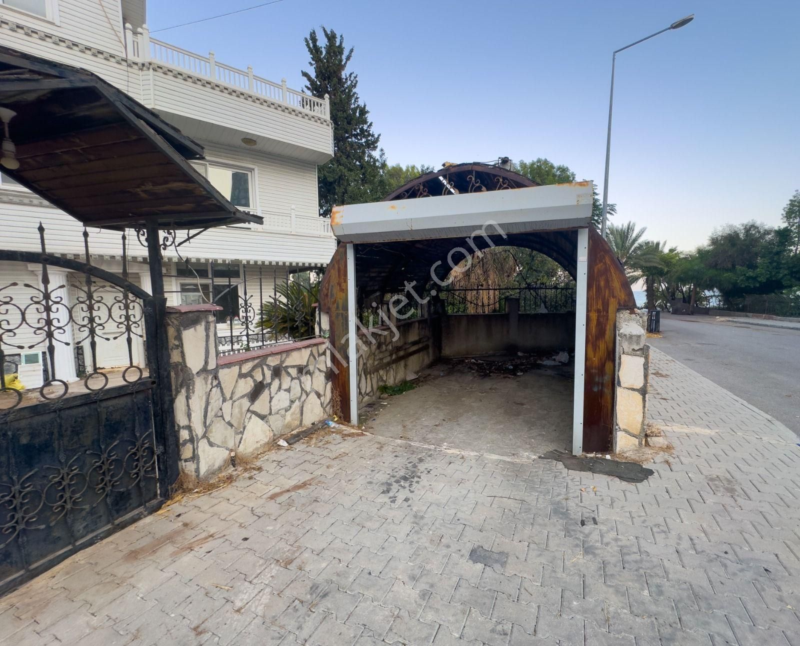 Mezitli Deniz Satılık Daire Tankut Gültekin'den Mezitli Tece Mahallede Satılık Site İçi Villa