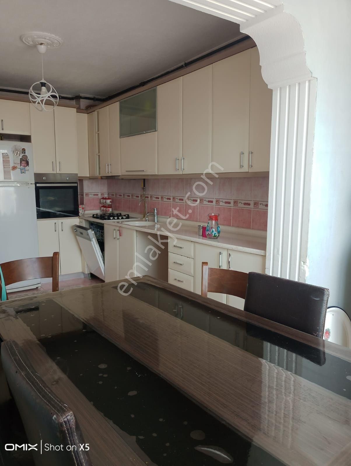 Torbalı Ertuğrul Satılık Daire İzmir Torbalı Ertuğrul Mahallesi'nde 3+1 130m2 Daire Satılık