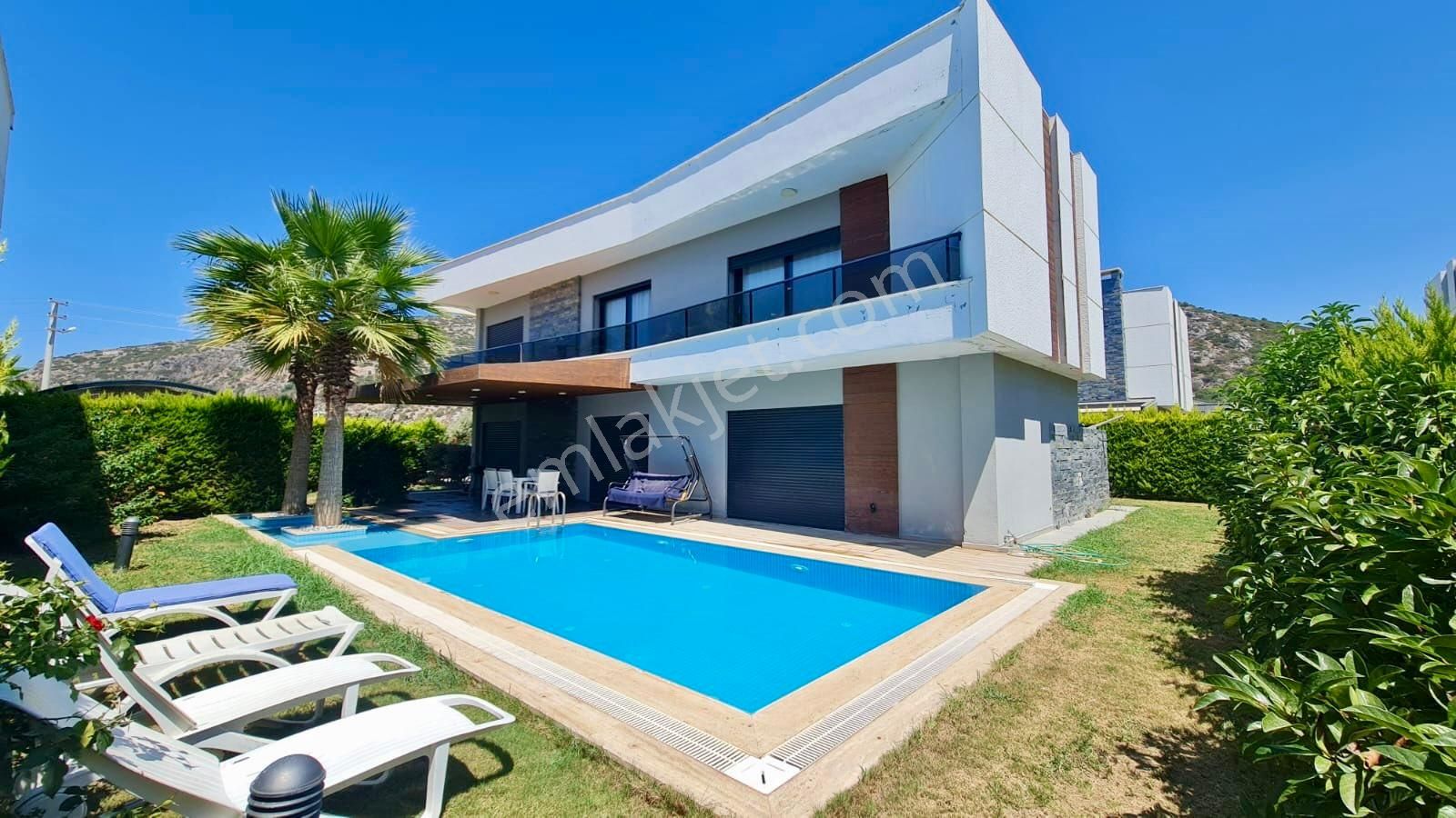 Kuşadası Değirmendere Satılık Villa Kuşadası Değirmendere Mh 4+1 Özel Havuzlu Tek Müstakil Satılık Villa