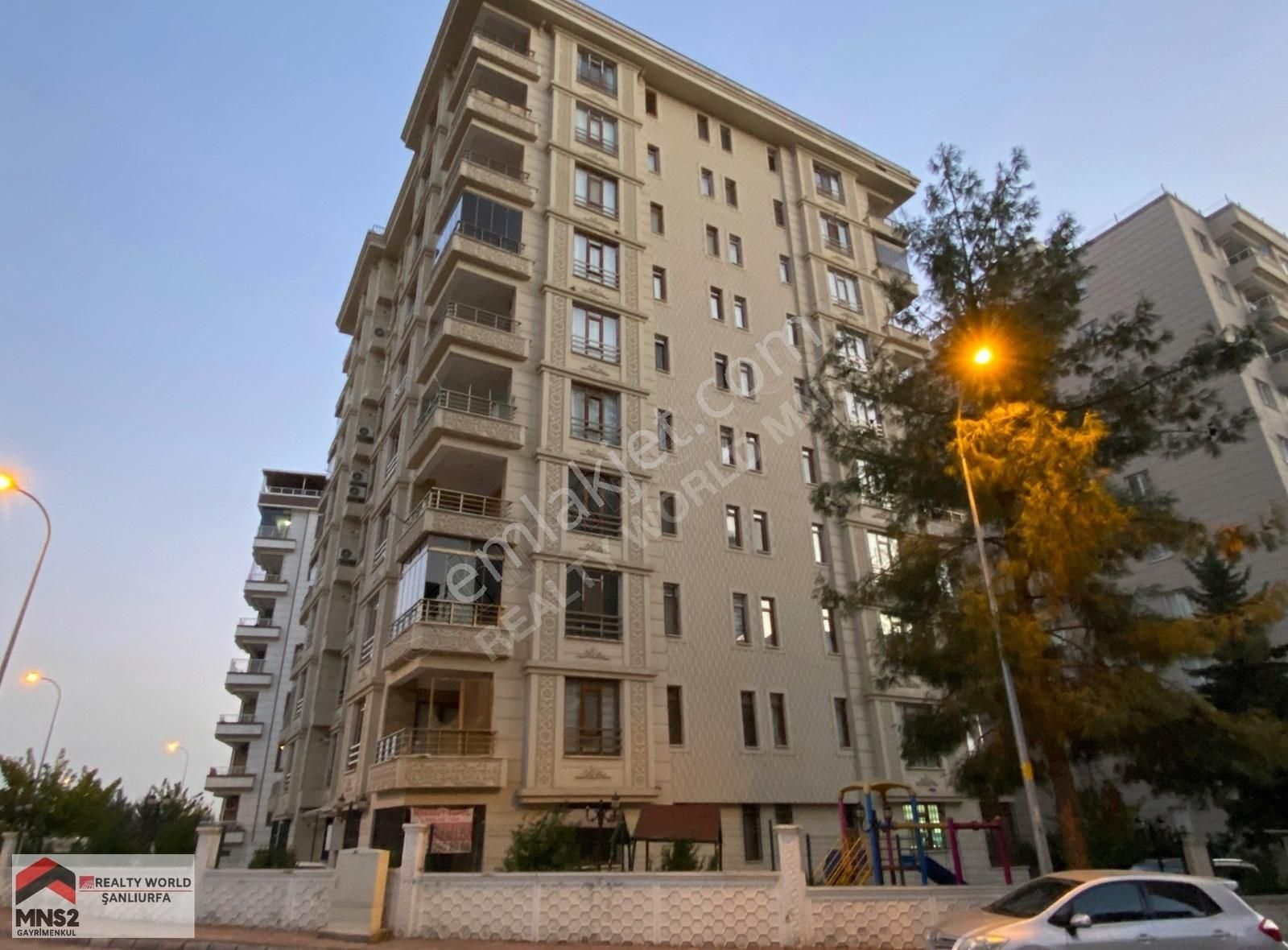 Karaköprü Atakent Satılık Daire Realty World Mns2 Atakentte 3 Odalı Büyük Daire