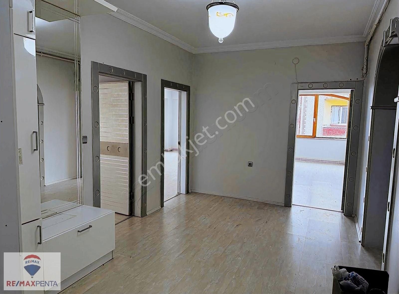 Yakutiye Lalapaşa Kiralık Daire Remax Penta 'dan Çaykara 'da Kiralık 3+1 Daire