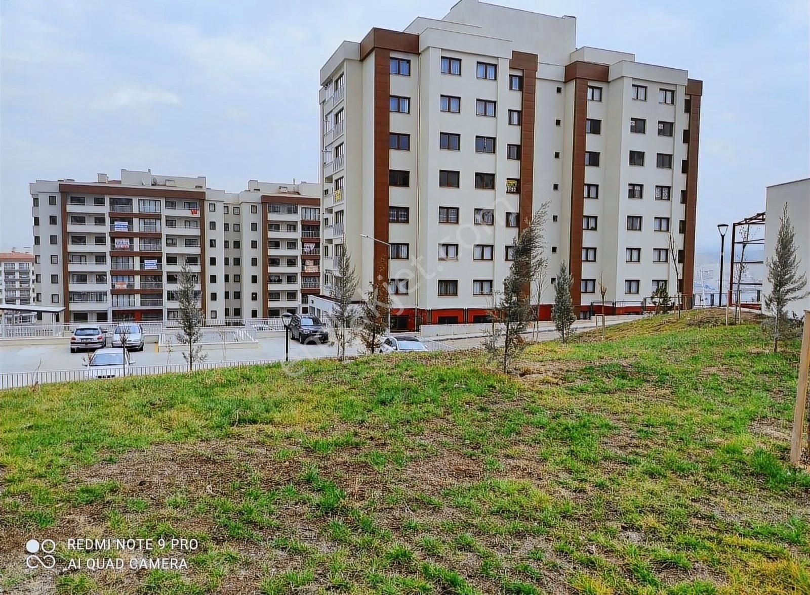 Sincan Saraycık Satılık Daire K.topçu'dan Toki'de 4+1 182m2 Ara Kat Borçsuz Tapulu