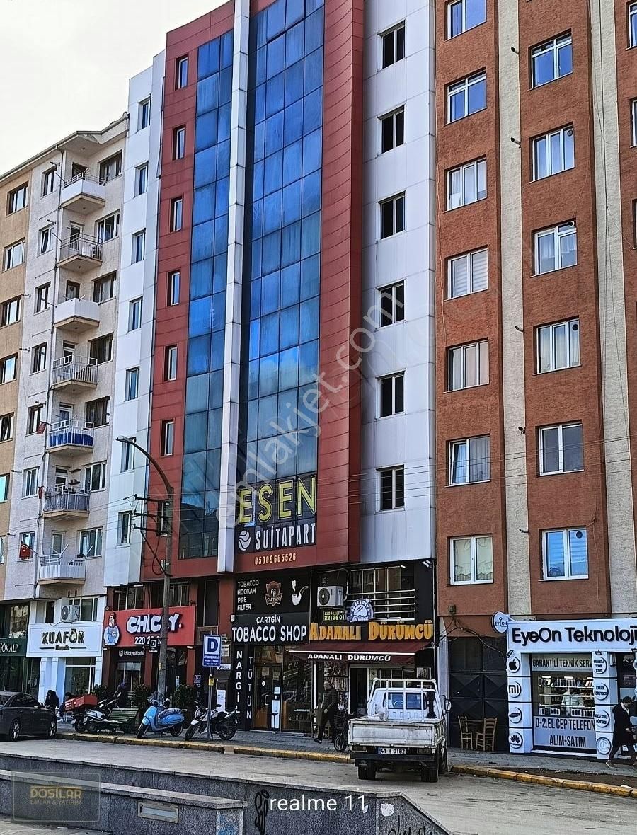 Tepebaşı Cumhuriye Kiralık Daire Dostlar Emlak &hat Boyundaki Haller Karşısı 1+1 Eşyalı Daire