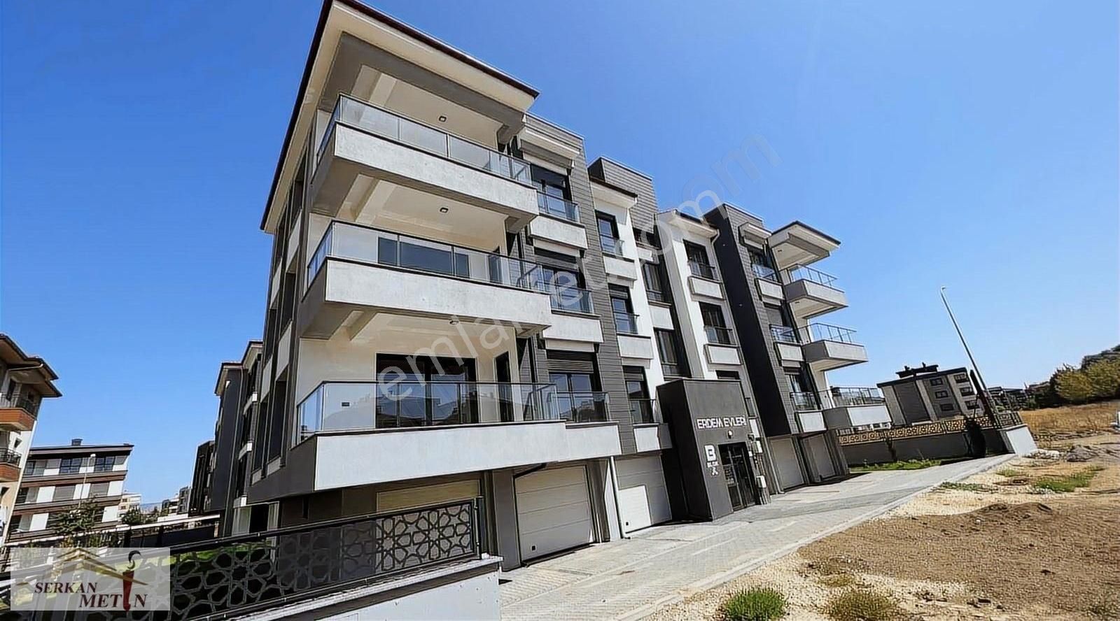 Tepebaşı Batıkent Satılık Daire Batıkentte Siteiçi 4+1 192 M2 Kapalı Otoparklı Lüx Satılık Daire