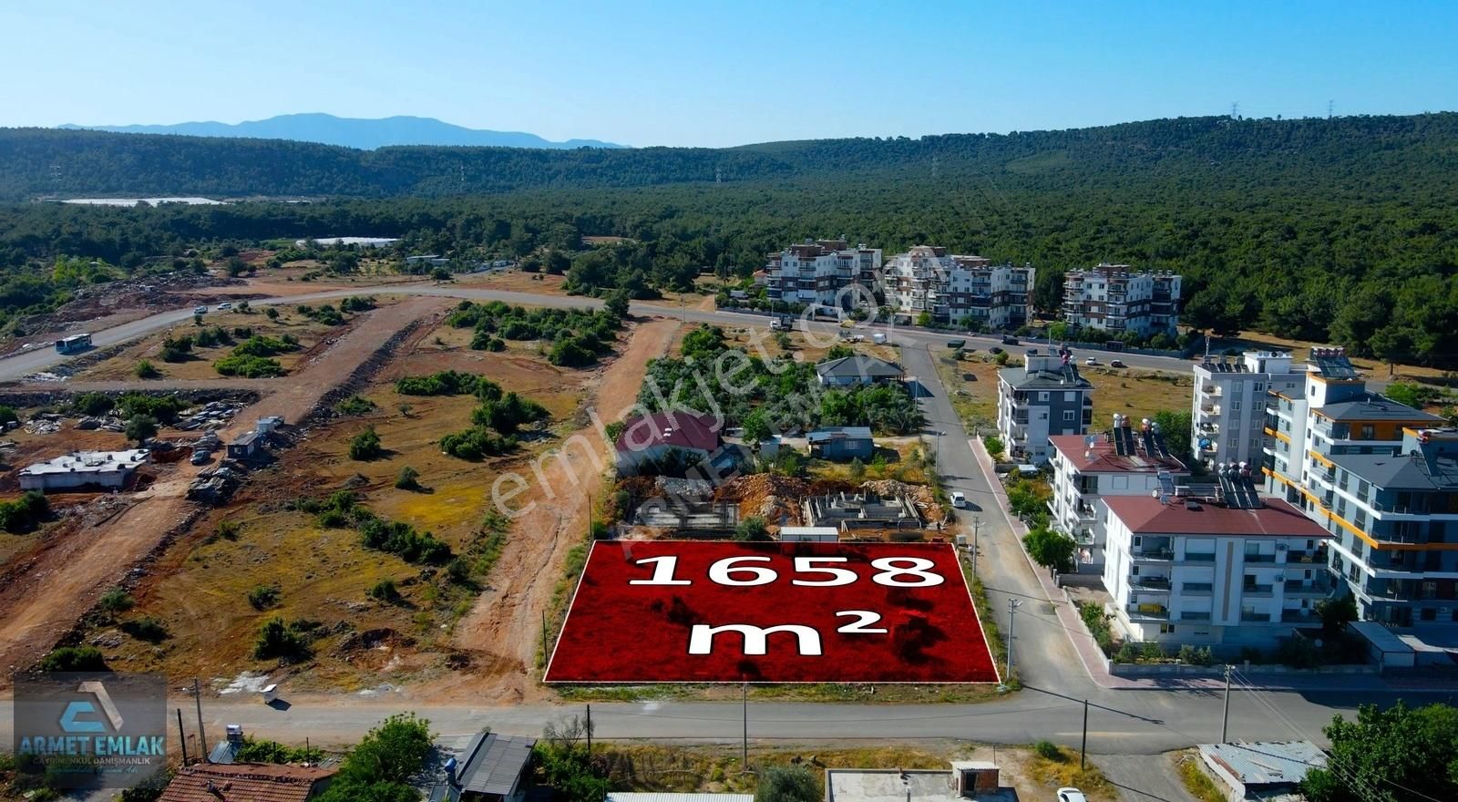 Kepez Aktoprak Satılık Konut İmarlı Satılık Antalya Varsak'ta Site Yapımını Uygun 1658m2 Köşe Parsel