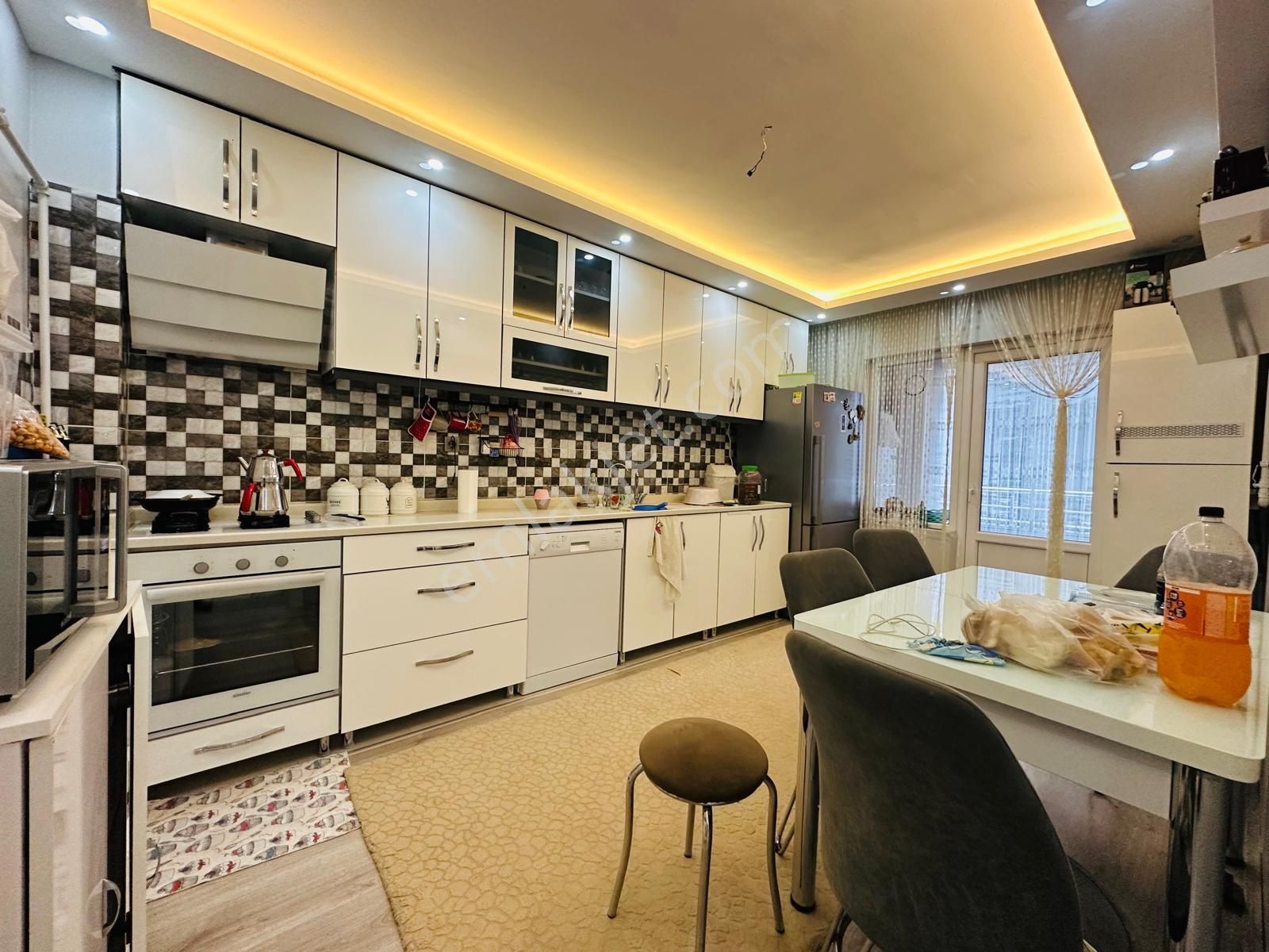 Pursaklar Mimar Sinan Satılık Daire Kalecik Emlak'tan Kredi Limiti Yok ! 1. Kat Asansörlü 3+1 130m²