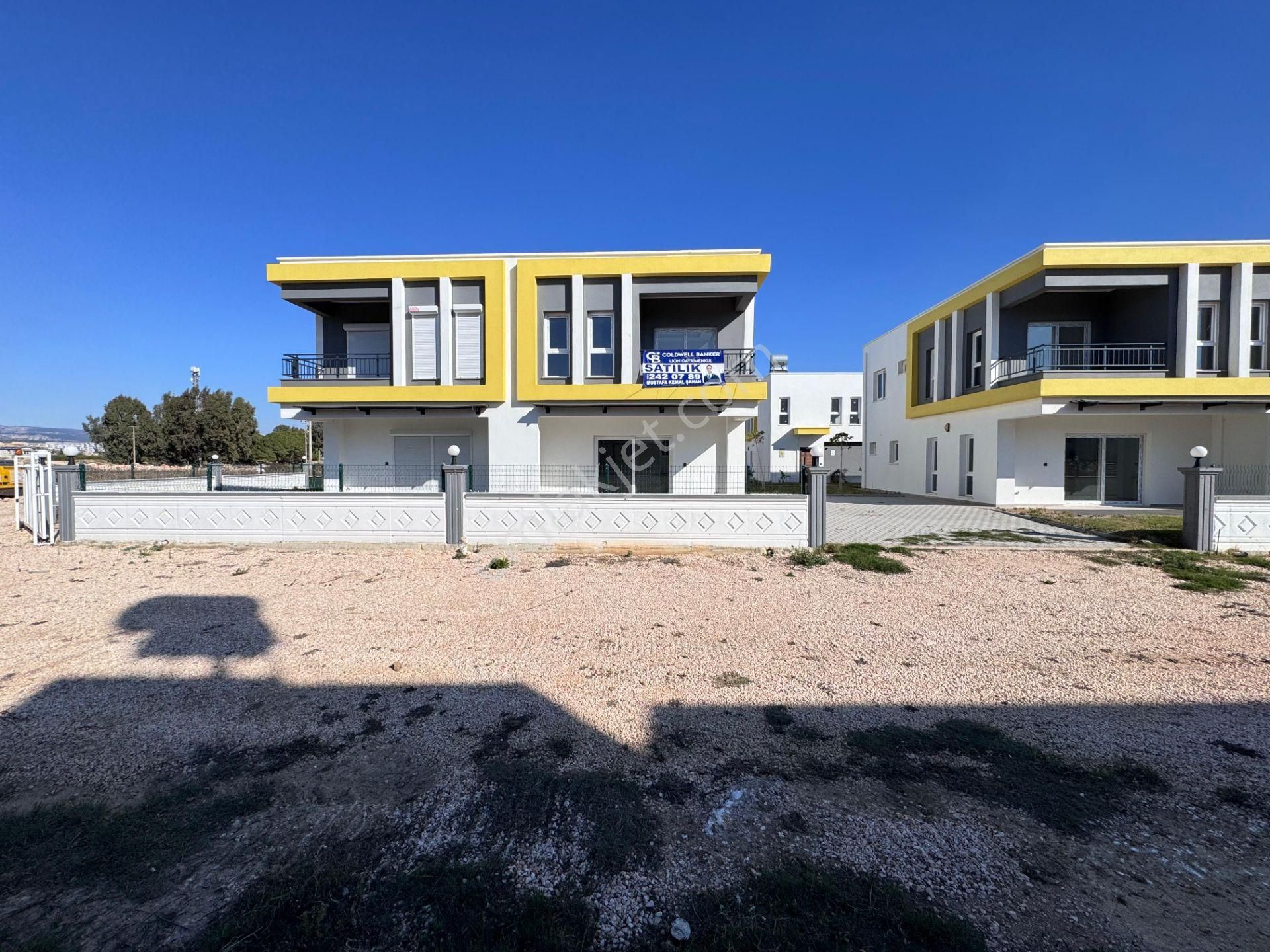 Silifke Taşucu Satılık Villa Mersin Silifke Taşucu Kum Mah.de Site İçinde Satılık İkiz Villa