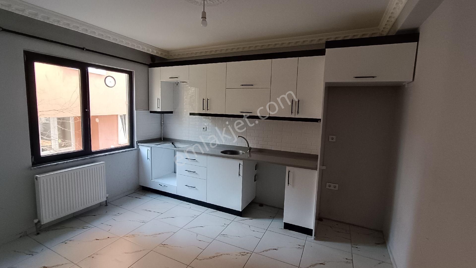 Körfez Güney Satılık Daire Körfez Güney Mh. 5+1 155m² Satılık Bahçe Dubleks ✅