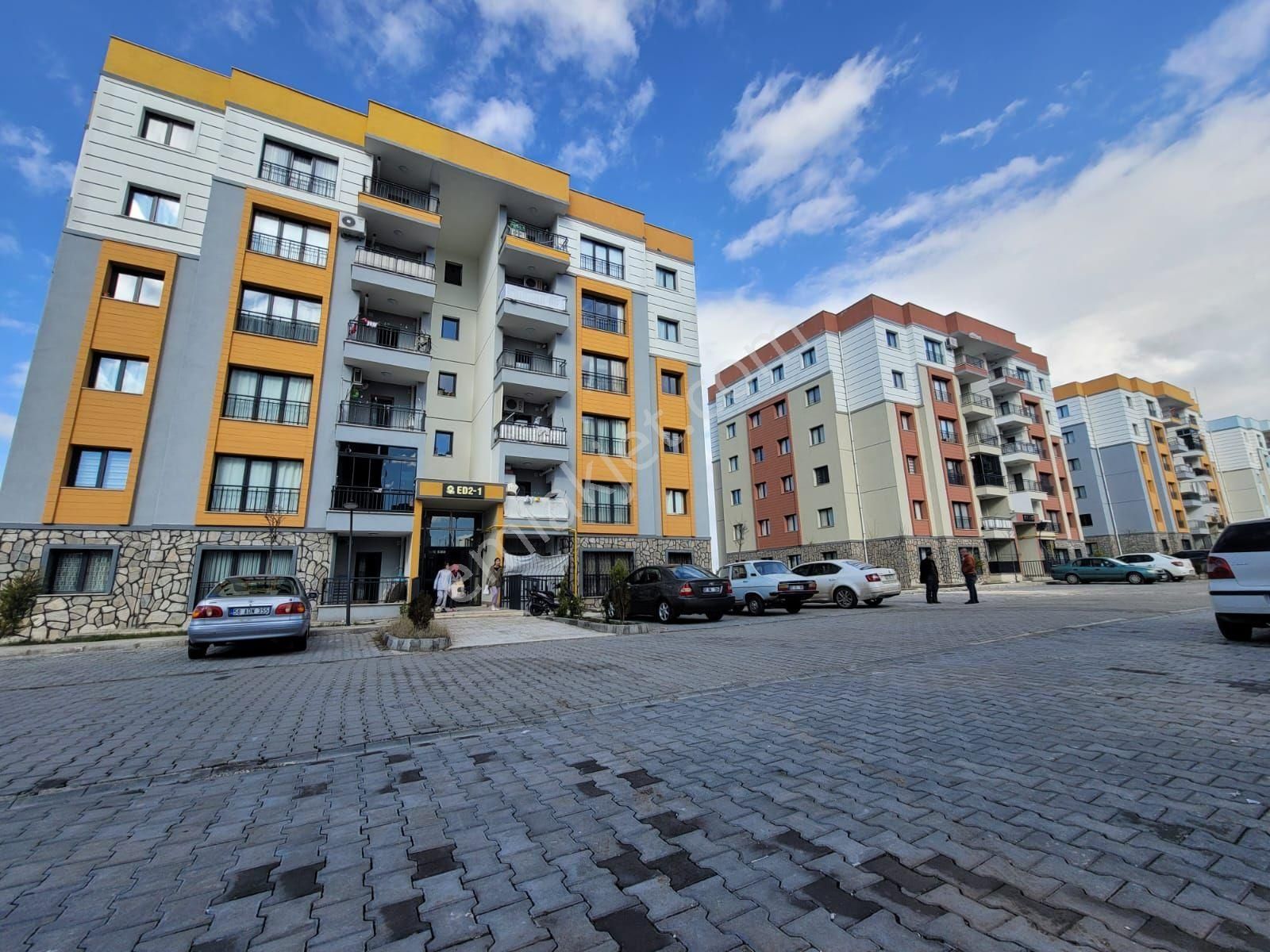 Karaköprü Seyrantepe Satılık Daire Cadde Seyran'dan Satılık 3+1, 103m2, Taksitli Banka Devirli Toki 619 Konut