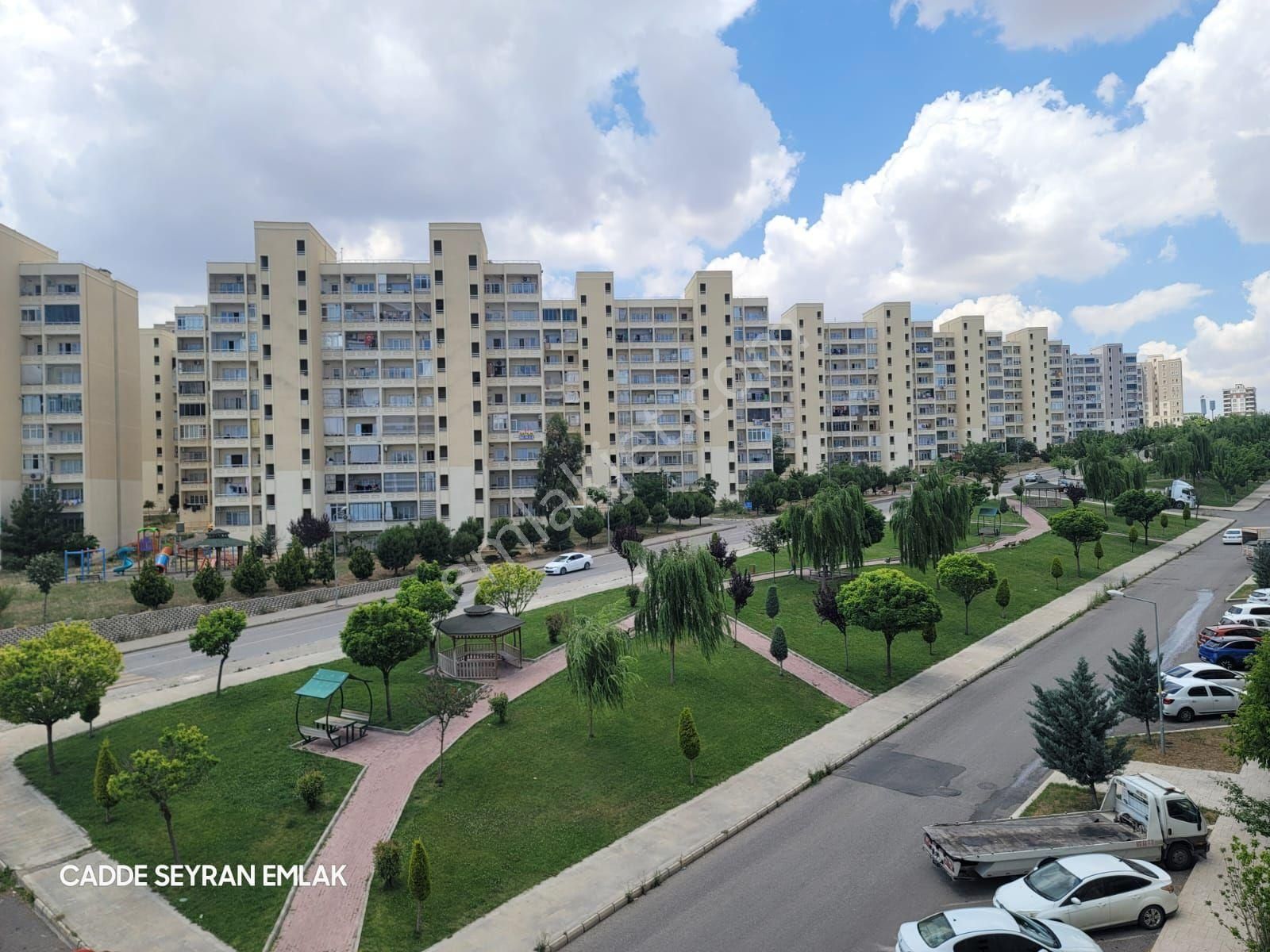 Karaköprü Seyrantepe Satılık Daire Cadde Seyran'dan Kiralık 2+1, 86 M2, Arakat Park Cepheli