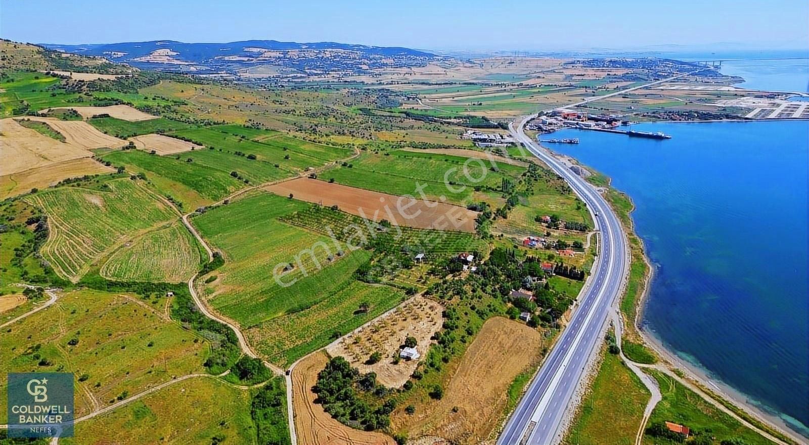 Gelibolu Sütlüce Köyü Satılık Villa İmarlı Çanakkale Gelibolu Sütlüce'de Satılık Kat İrtifaklı Arsa !