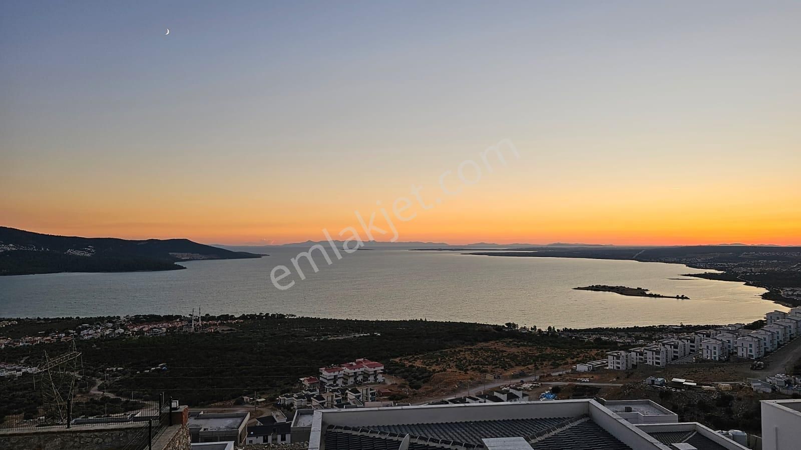 Aydın Akbük'te Satılık Deniz Manzaralı Havuzlu Site İçerisinde Eşyasız Villa - Görsel 14