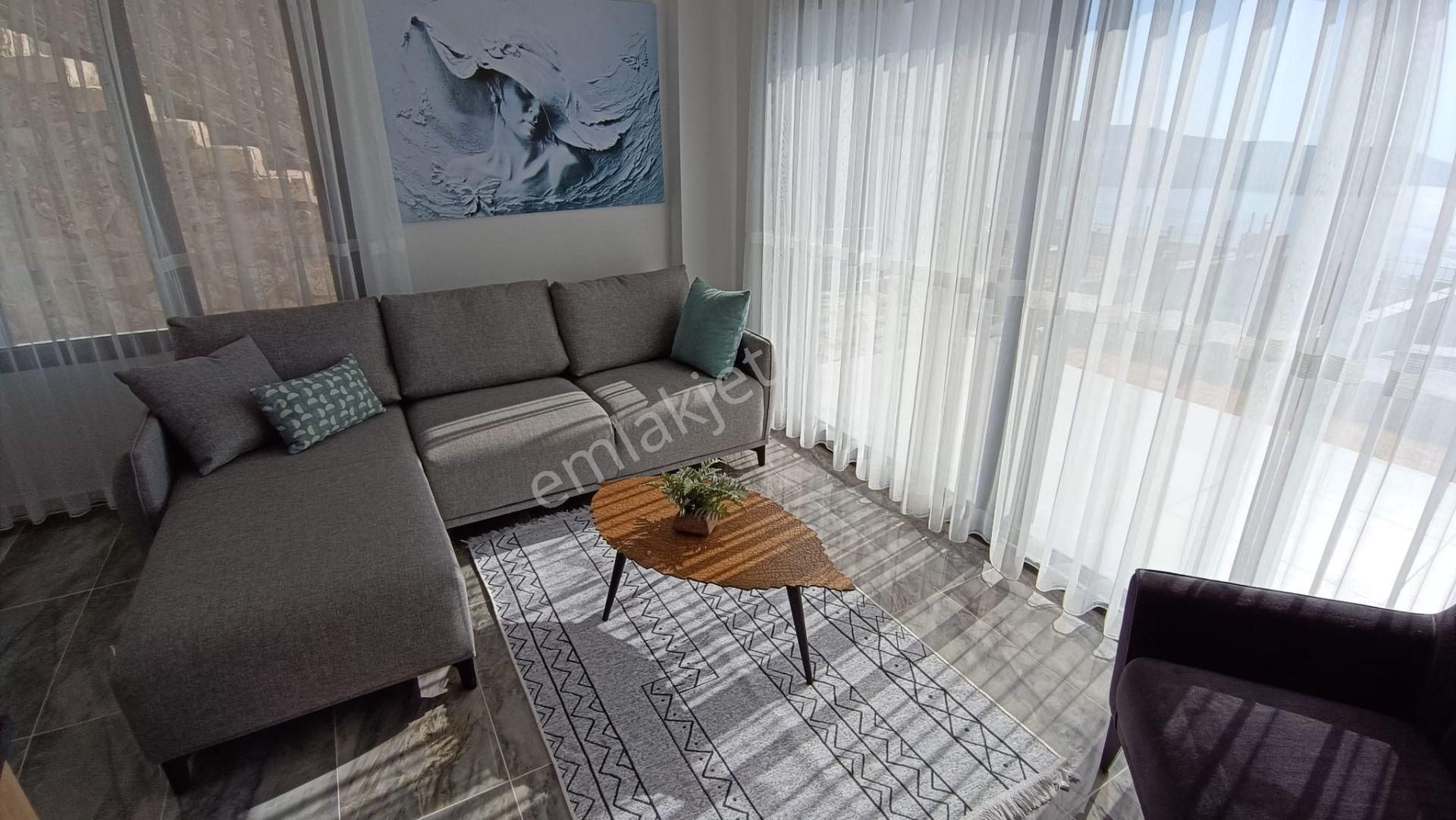 Aydın Akbük'te Satılık Deniz Manzaralı Havuzlu Site İçerisinde Eşyasız Villa - Görsel 3