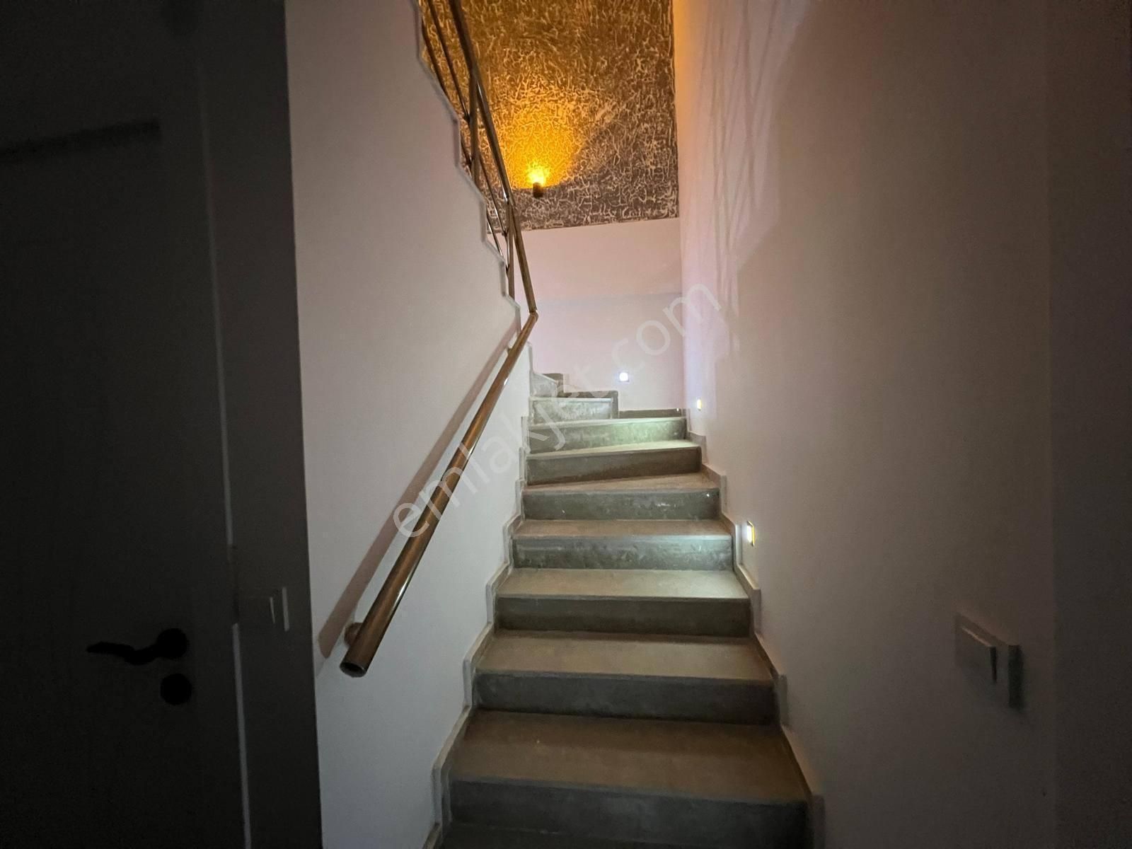 Aydın Akbük'te Satılık Deniz Manzaralı Havuzlu Site İçerisinde Eşyasız Villa - Görsel 31