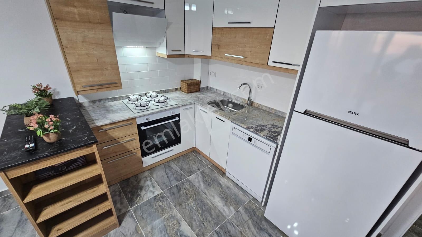 Aydın Akbük'te Satılık Deniz Manzaralı Havuzlu Site İçerisinde Eşyasız Villa - Görsel 8