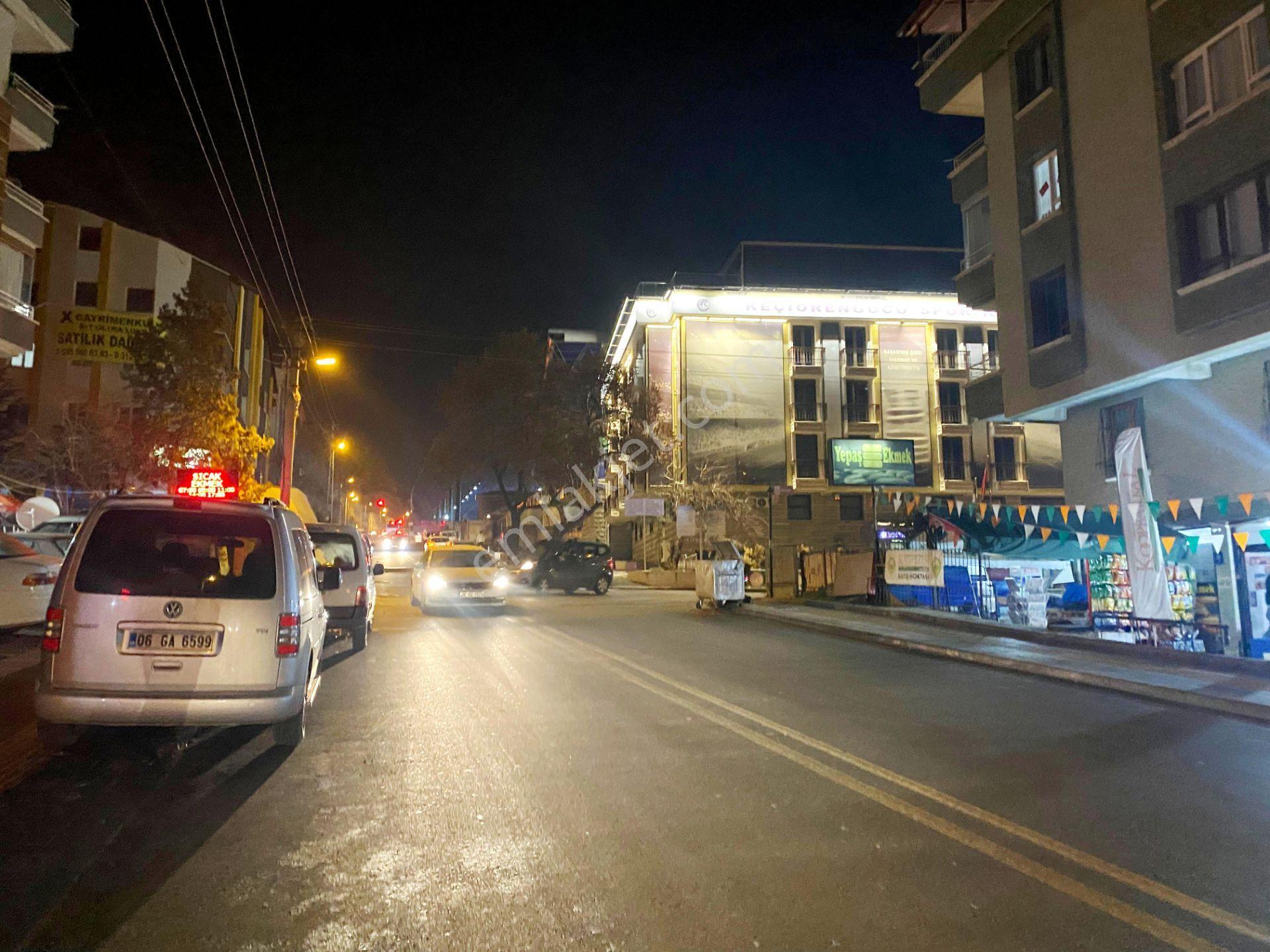 Uzman Emlak'dan Adnan Kahveci Caddesi Üzerinde Her İşe Uygun 20 M2 Satılık Dükkan - Görsel 7