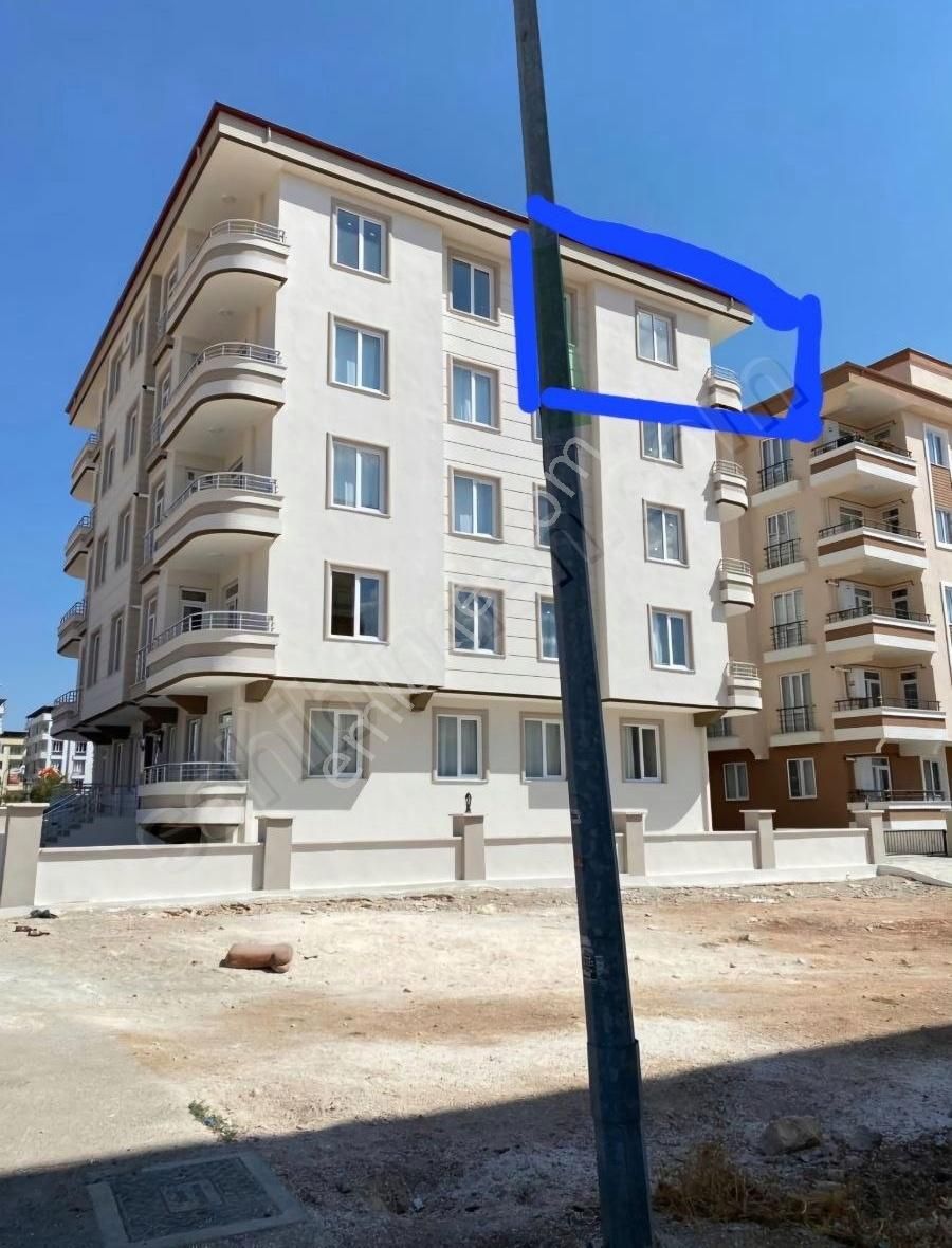 Kilis Merkez Atatürk Satılık Daire Royal Emlaktan Ünv. Civarında Satılık Daire 2+1 100m²