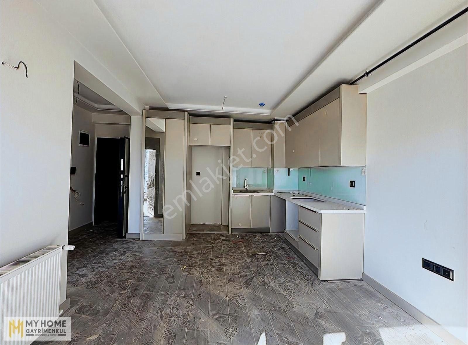 Mezitli Deniz Satılık Daire Myhome' Dan Site İçi Havuzlu Denize Yakın 1 T 1 Daire