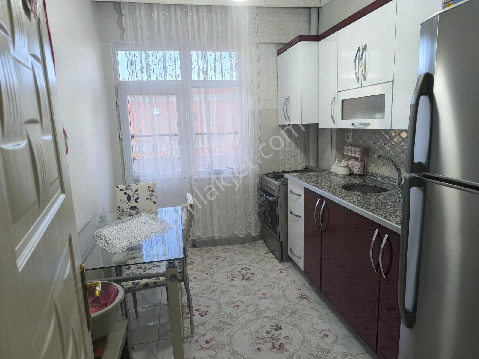 Bağlar Şeyh Şamil Satılık Daire Ceza Evi Alt Köşesinde 3+1 Bakımlı Uygun Daire