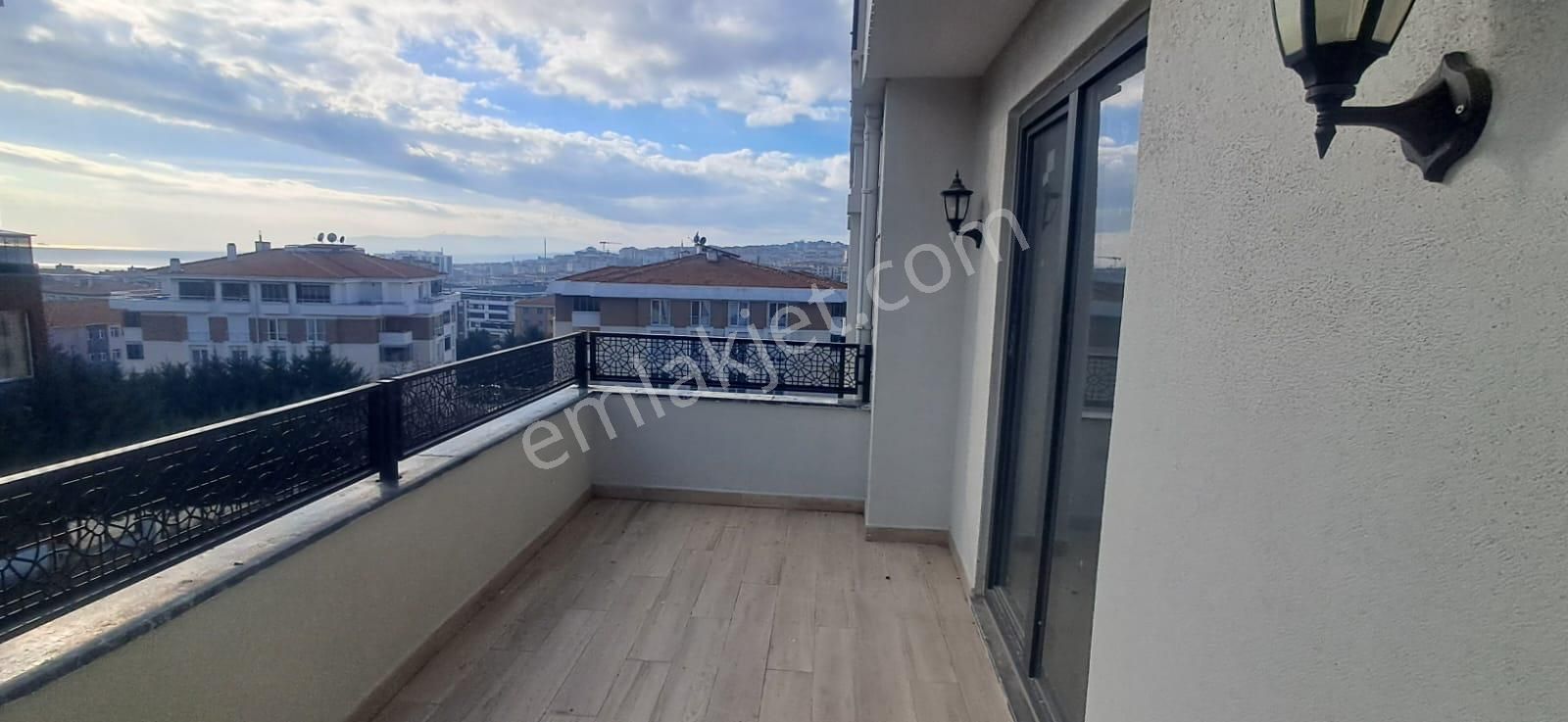 Ekşioğlu ' Dan Tekirdağ Süleymanpaşa Hürriyet Mah. Merkezi Konumda Ultra Lüks Satılık Daire 2+1 - Görsel 20