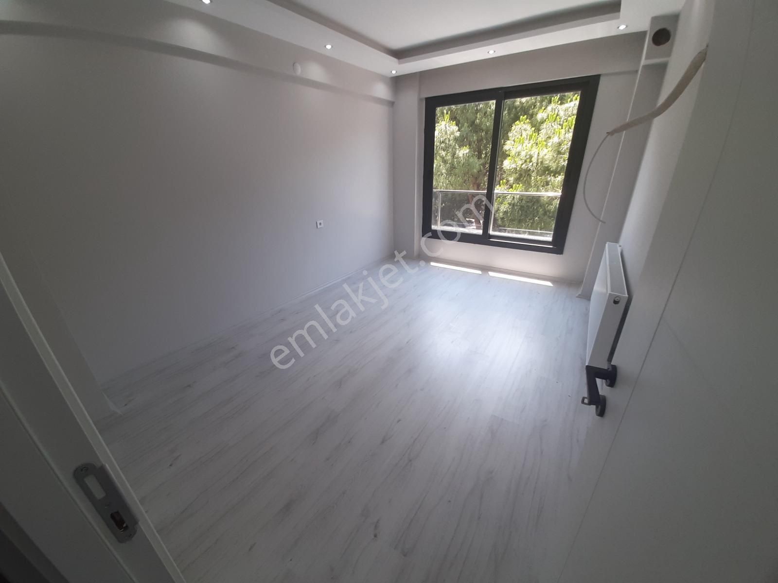 Şehzadeler Alaybey Satılık Daire Manisa Şehzadeler Alaybey Mahallesi 2+1 90m2 3.kat Ful Özellikli Satılık Daire