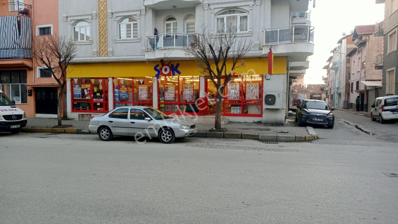 Uşak Merkez Sarayaltı Satılık Dükkan & Mağaza Sarayaltı Mahalesi Nuri Şeker Yolu Üzeri