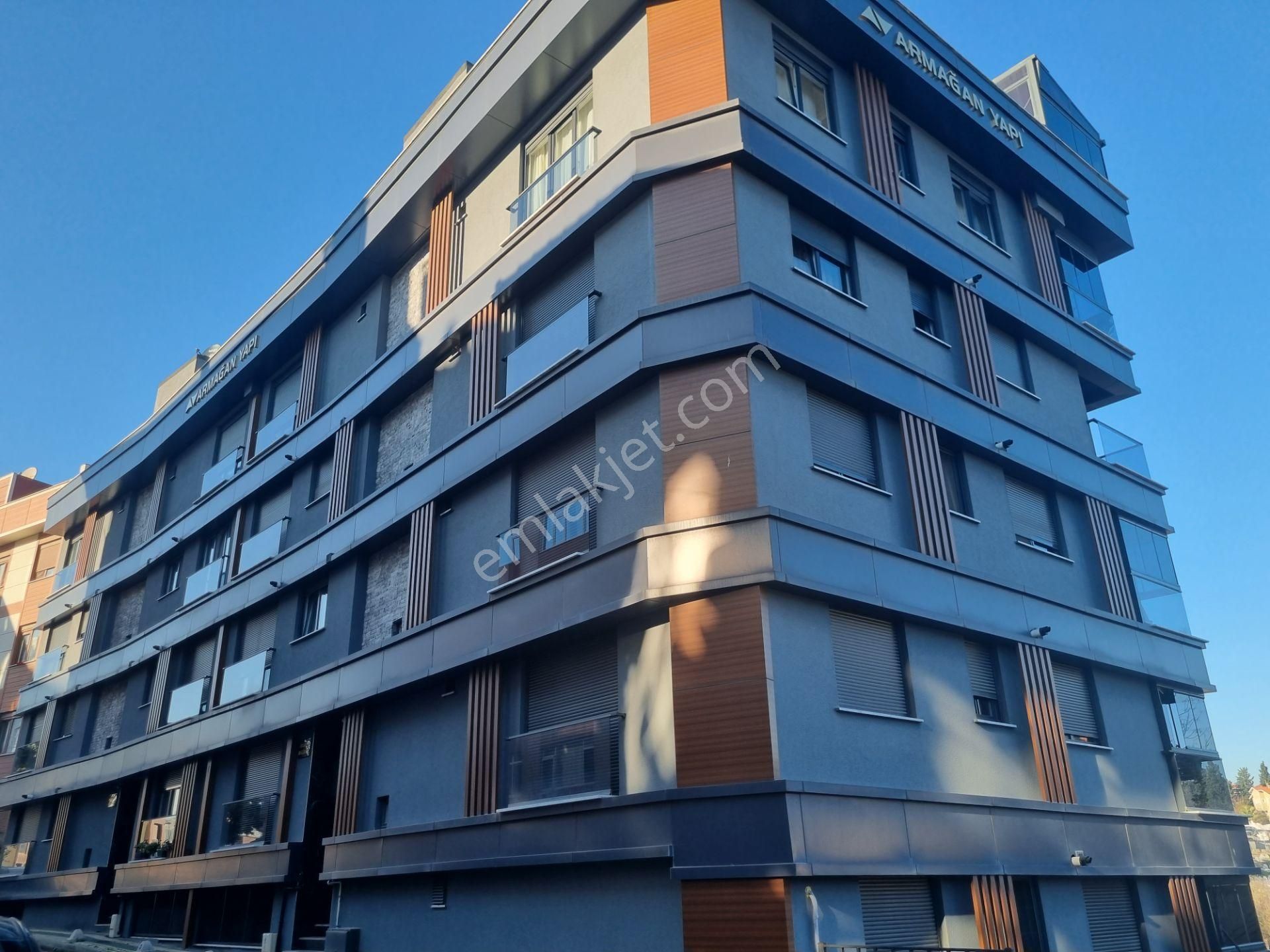 Üsküdar İcadiye Kiralık Daire Deluxe 26 'dan Yeni Bina Deniz Manzaralı Eşyalı 2+1 80 M2 Daire