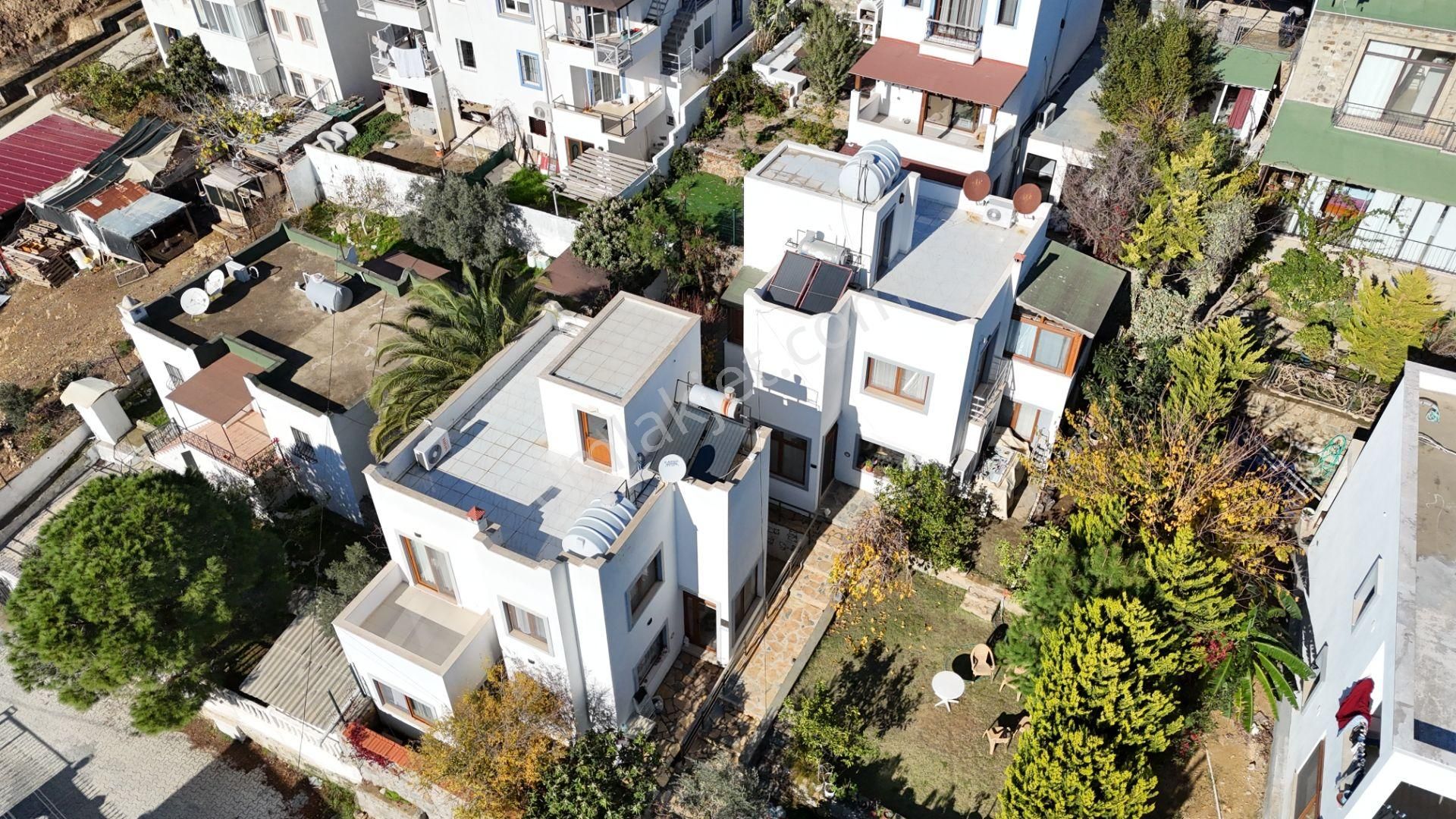 Bodrum Peksimet Satılık Villa Gümüşlük Peksimet'te 3 Ayrı Villadan Oluşan Satılık Müstakil