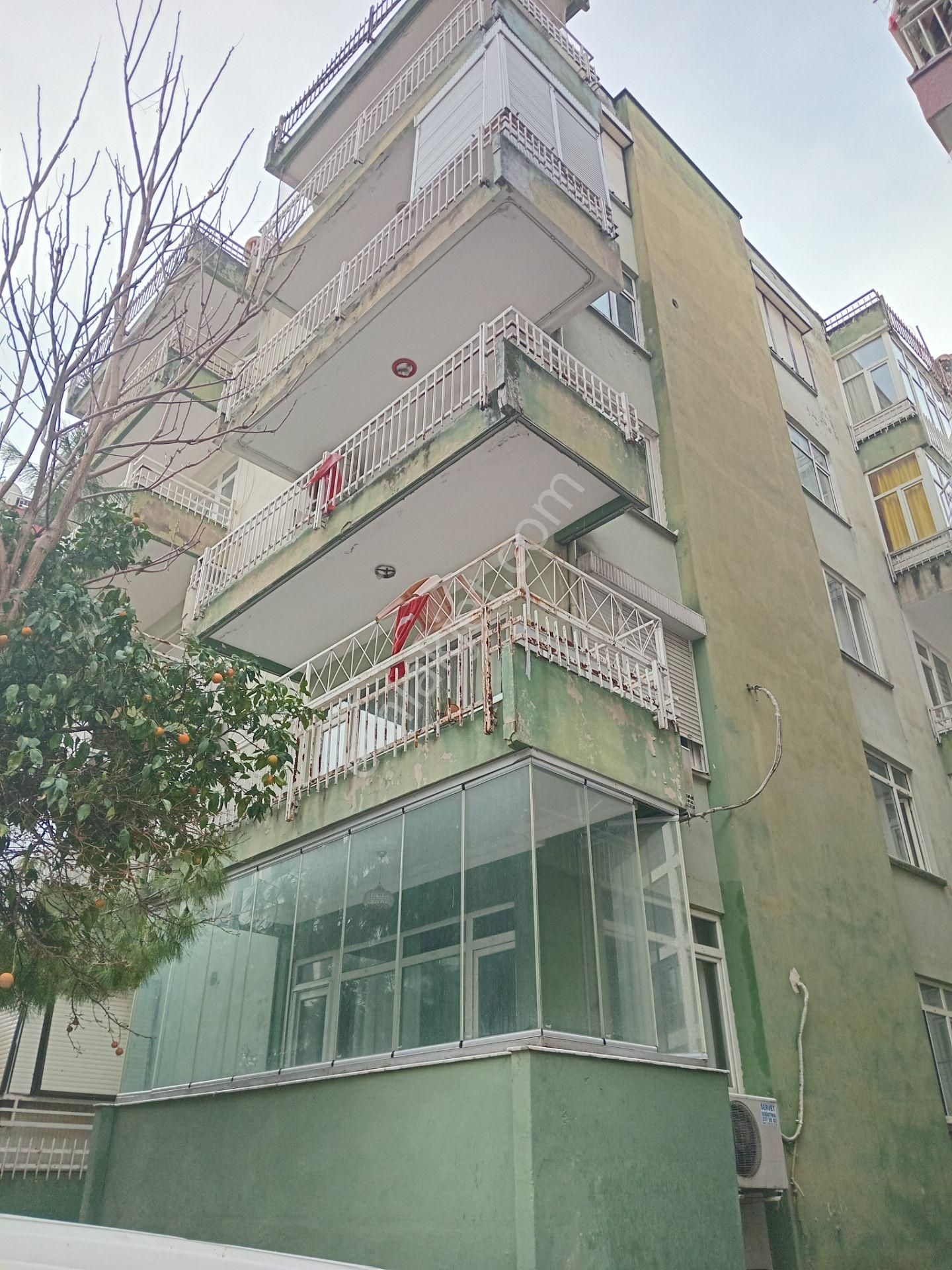 Muratpaşa Gençlik Satılık Daire Gençlik Mahallesinde Ara Katta 3+1 Satılık Daire