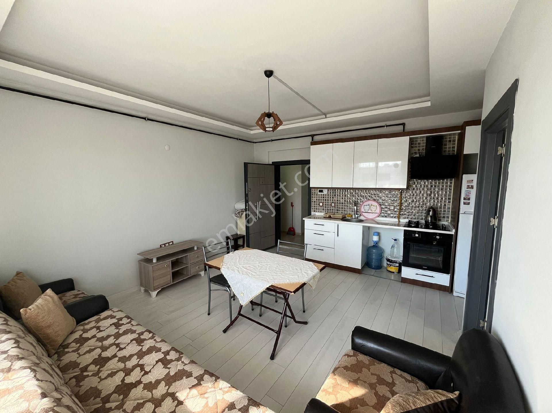 Acele Satilikseyrekte 1+1 ?köşe Daire - Görsel 5