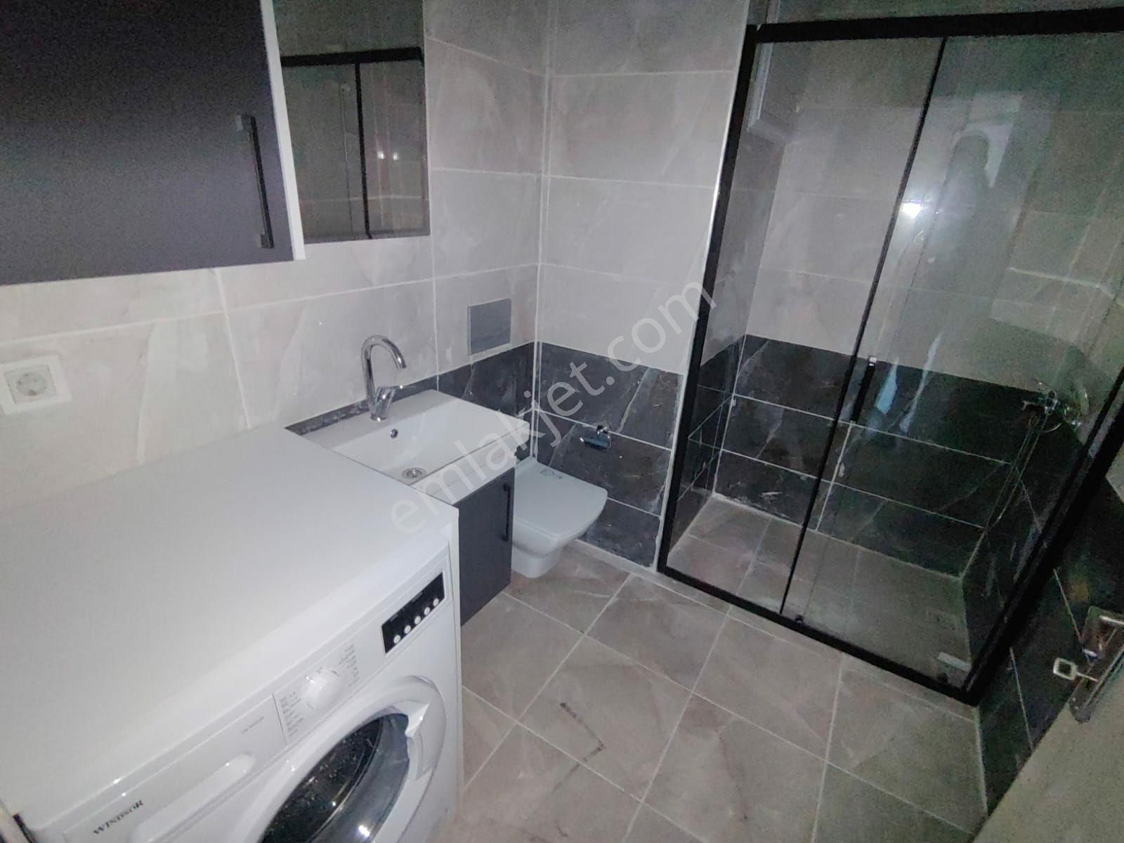 Acele Satilikseyrekte 1+1 ?köşe Daire - Görsel 2