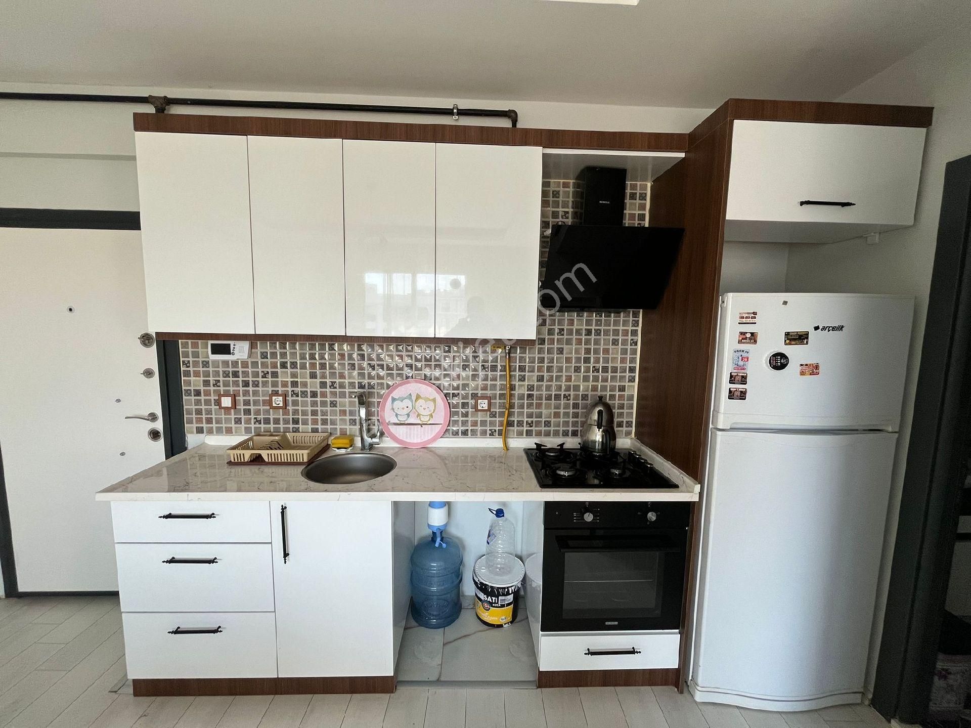 Acele Satilikseyrekte 1+1 ?köşe Daire - Görsel 7