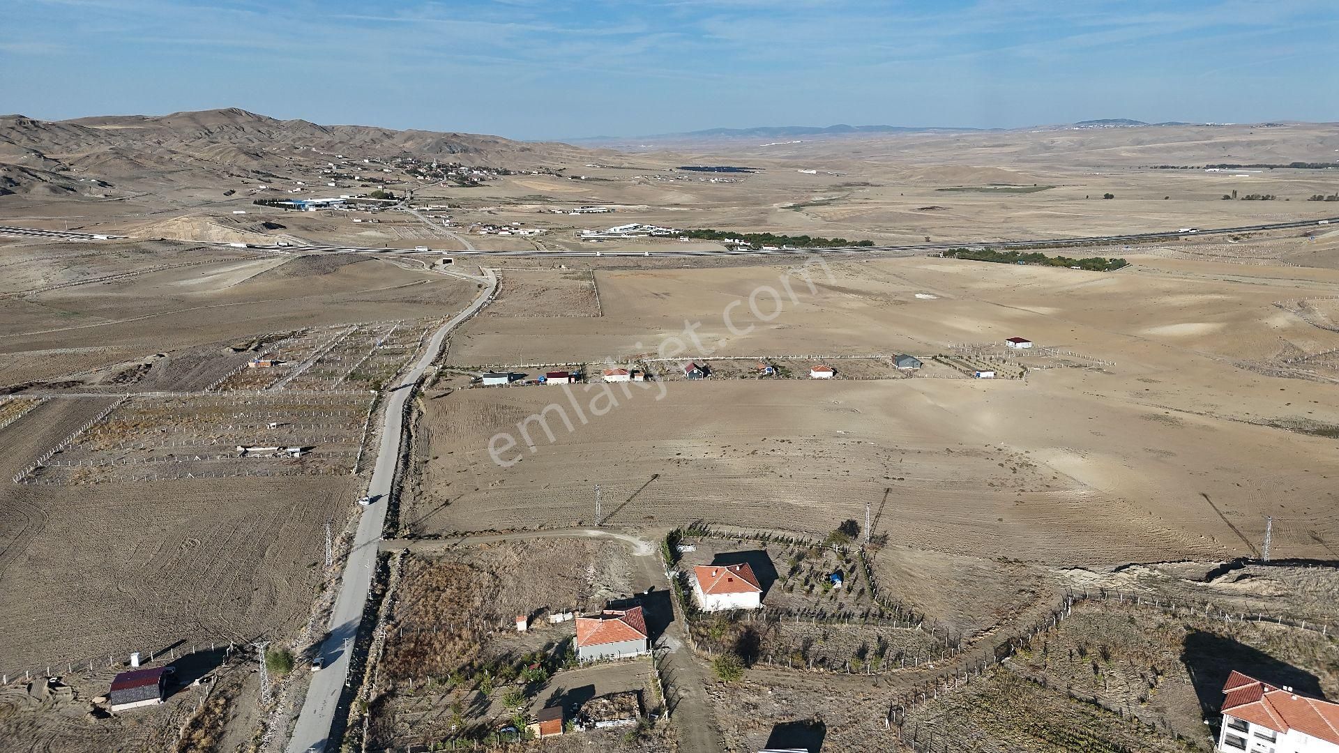 Gölbaşı Bağiçi Satılık Tarla Ankara Gölbaşı Bağiçinde 21 Dönüm Tek Tapu Tarla Takas Olur..