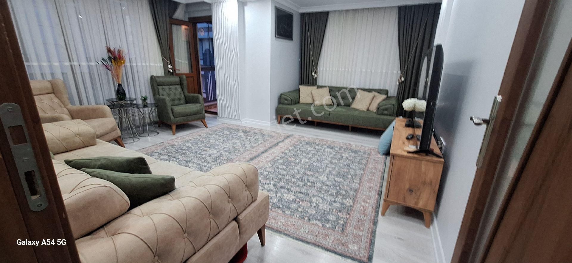 Başakşehir Güvercintepe Satılık Daire Başakşehir Güvercintepe Mahalle Satılık Meydan Konumlu Dubleks 4+2