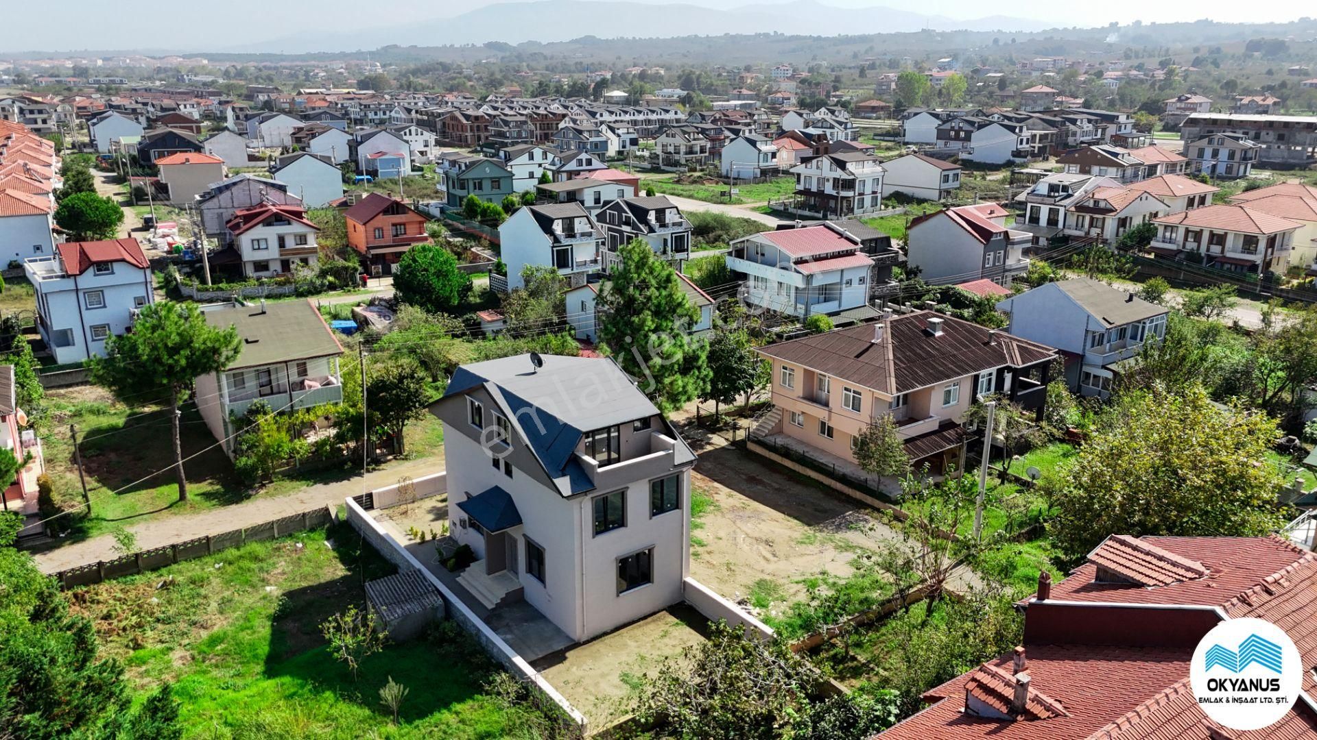 Kocaali Yalı Satılık Villa Şok !! Şok !! Şok !! Sakarya Kocaali De Deniz Manzaralı Tamda Yatırımlık