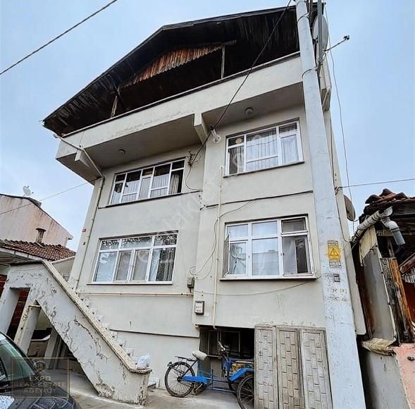 Adapazarı Yenigün Satılık Müstakil Ev Palmiye Caddesi Yeni Cami Yakını Komple Satılık