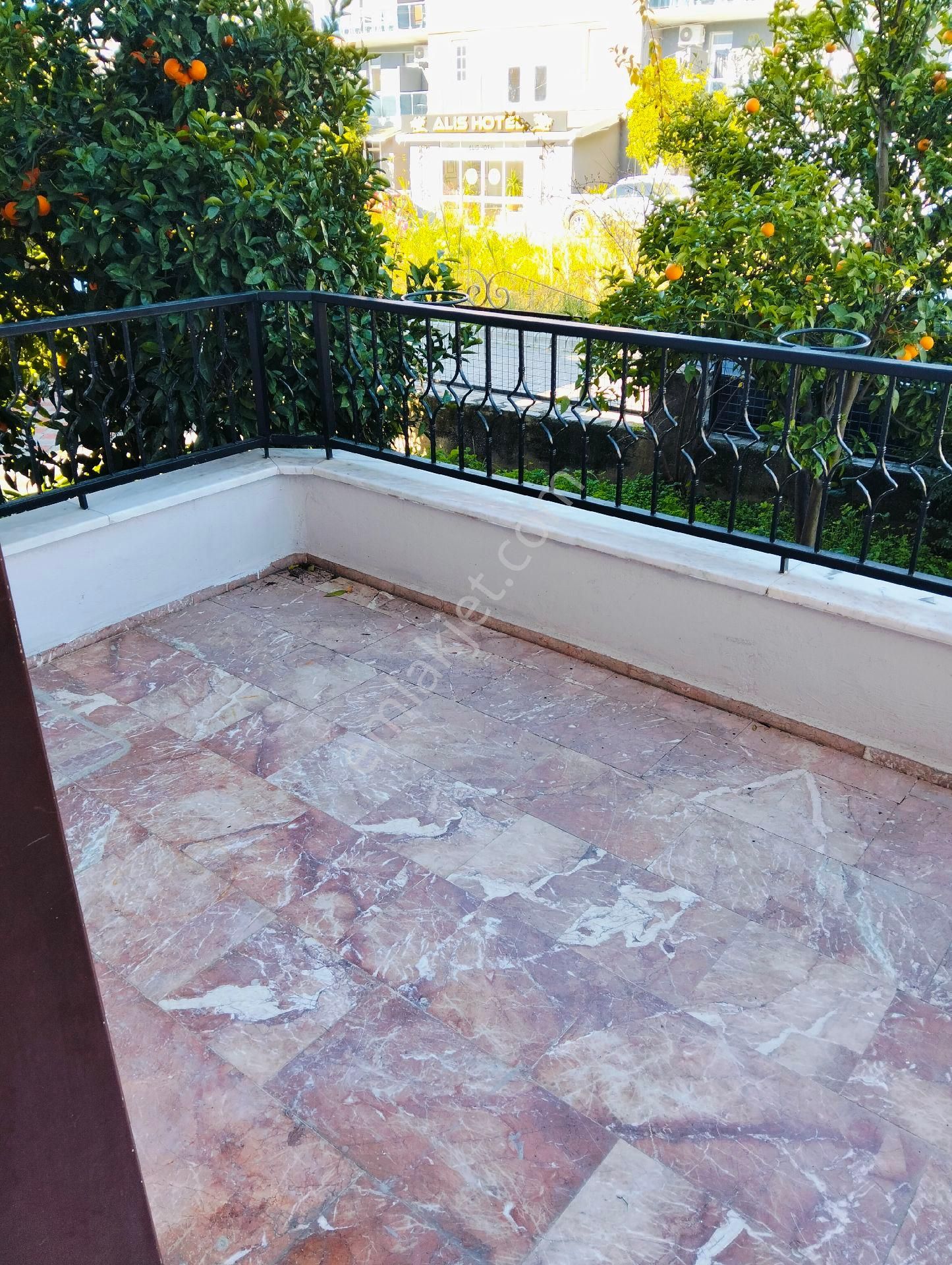 Babataşında Kordona Denize Yakın 2+1 Kiralık Daire - Görsel 7