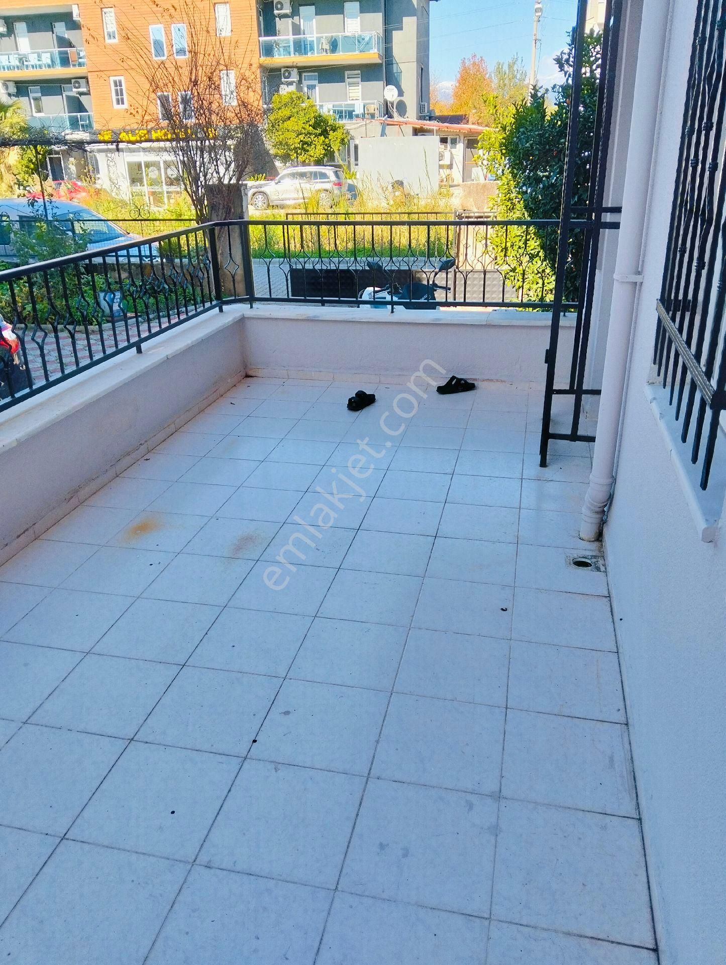 Babataşında Kordona Denize Yakın 2+1 Kiralık Daire - Görsel 3