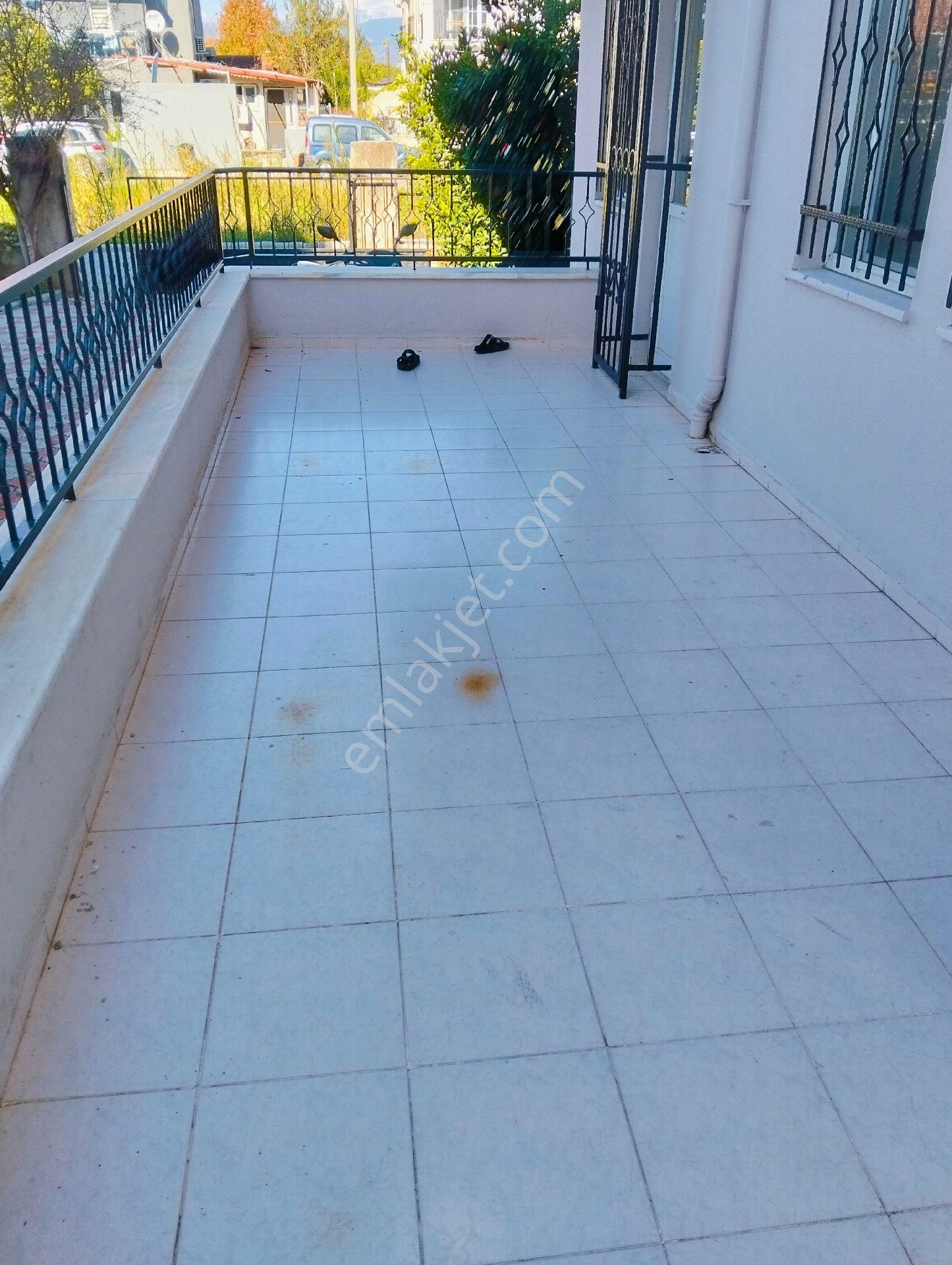 Babataşında Kordona Denize Yakın 2+1 Kiralık Daire