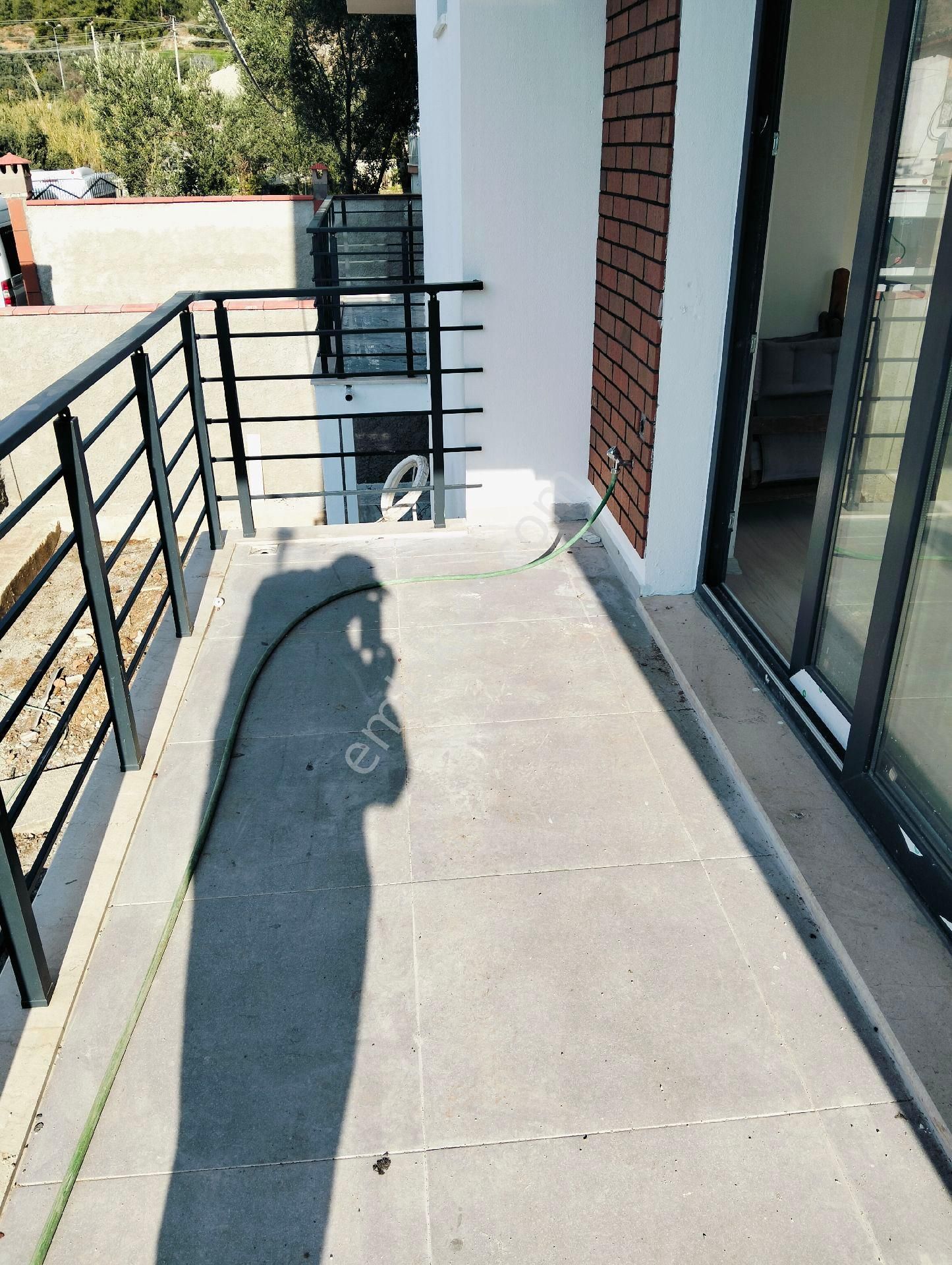 Yenimahallede 1+1 Kiralık Daire - Görsel 9