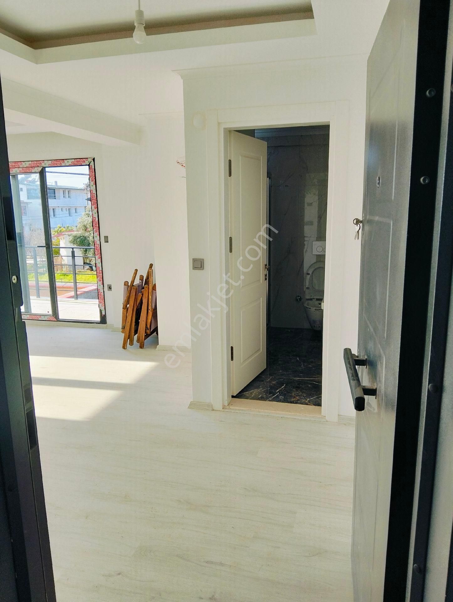 Yenimahallede 1+1 Kiralık Daire - Görsel 22