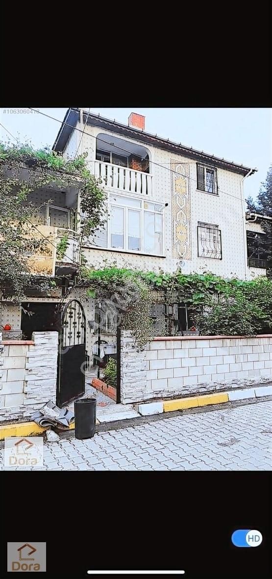 Lüleburgaz Büyükkarıştıran Bld. (Yıldırım) Satılık Müstakil Ev Lüleburgaz Büyükkarıştıran 3 Katlı Komple Satılık Bina