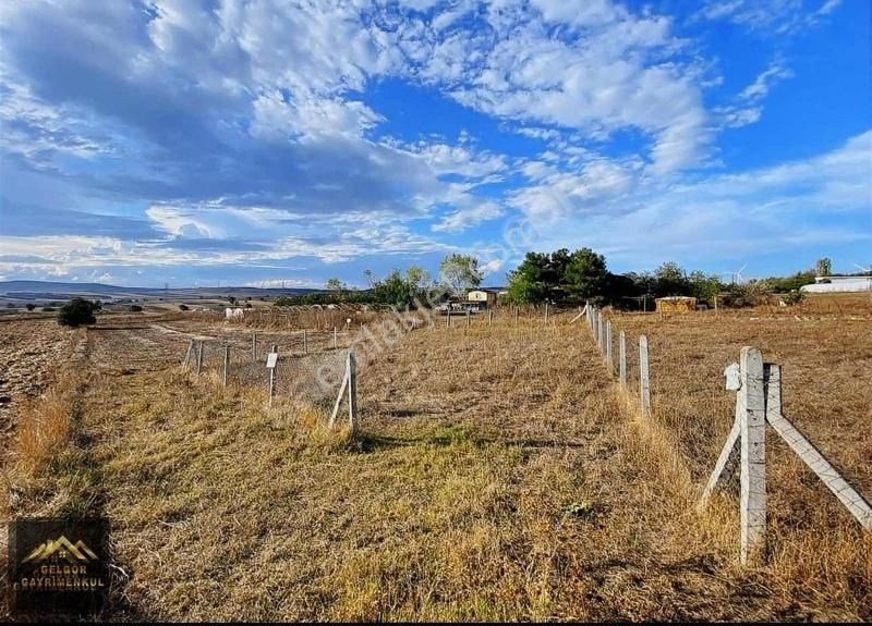 Silivri Büyük Kılıçlı Satılık Tarla Büyükkılıçlıda Köy İçi İmarlı Tel İle Çevrili 418m2 Satılık Arsa