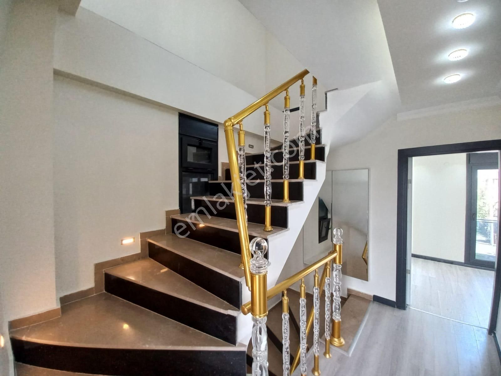 Aydın Didim Fevzipaşa Satılık 5+2 Havuzlu Çok Lüks Akıllı Ev Sistemli Bahçeli Müstakil Villa - Görsel 34